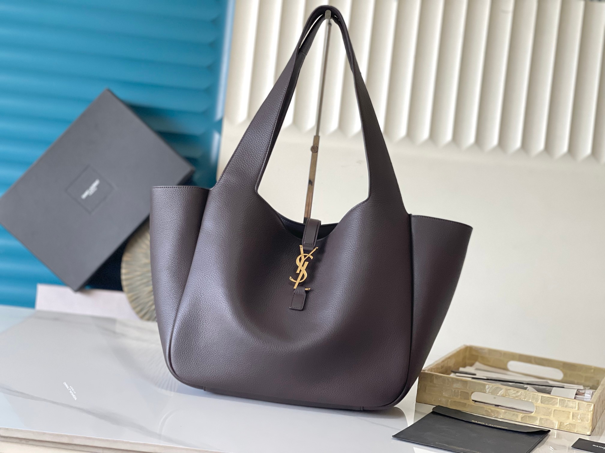 YSL New BEA Handbag Horizontal Tote Bag Leather Tab Closure