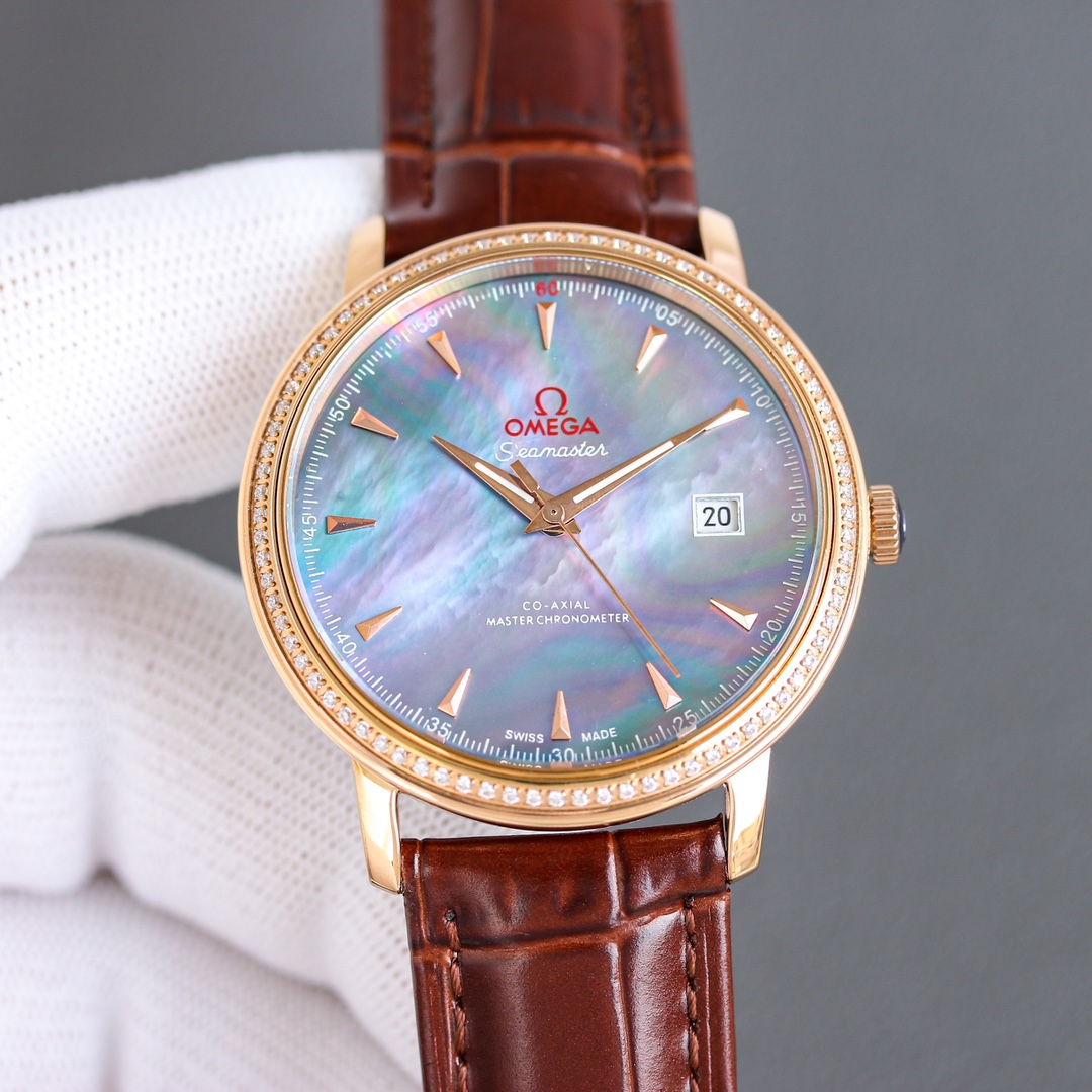 同价P700 最新首发—蝶飞—天然白贝云母—最美🎉品牌:欧米茄(精致之作,尽享奢华!)
类型:精致款男士腕表(更卓越)最佳设计
表带:真牛皮表带(更舒适)真男人佩戴
机芯:超顶级机械机芯(更稳定)
材料:进口蓝宝石💎超清镜面(耐磨)
睿智风范 厚实感强 特别设计 载誉归来
尺寸:直径40mm厚13mm