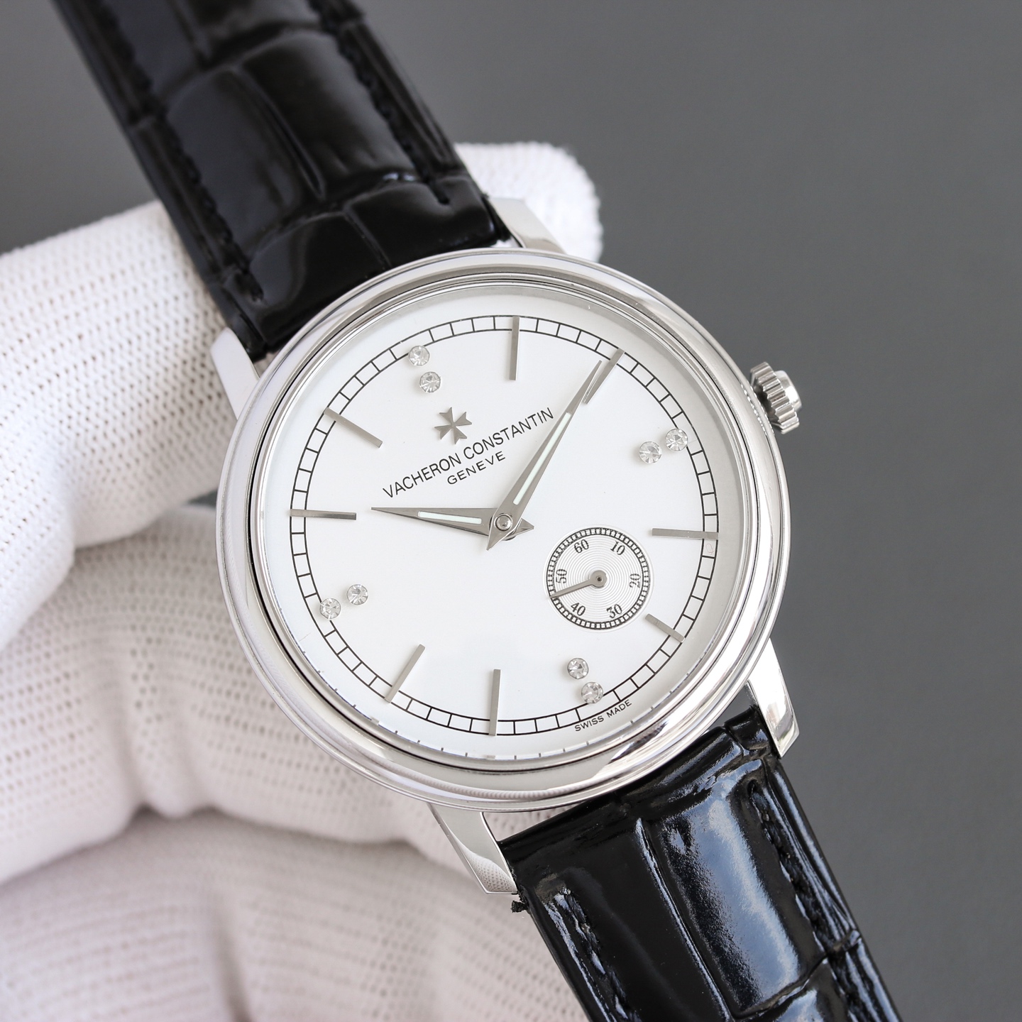 NO:150875,Gold upgraded version Vacheron Constantin VC inheritance series 30020/000P-7596-8 watch Main parameters Brand Vacheron Constantin series inheritance series movement imported fully automatic Swiss machinery movement details movement model Cal.-1A Number of gems 36 power reserve 72 hours, all functions original version, appearance details Watch diameter 41m/12m Watch material Case material 904L stainless steel platinum/18K rose gold sapphire crystal glass mirror crown material 904L paired with Italian imported calfskin multi-function mechanical watch.,,vacheron,cowhide19860909金 升级版 江诗丹顿 VC 传承系列 30020/000P-7596-8腕表 主要参数 品牌江诗丹顿系列传承系列机芯进口全自动瑞士机械 机芯详情 机芯型号Cal.-1A 宝石数36个 动力储备72小时,所有功能对版原装, 外观详情 表径41m/12m 腕表材质 表壳材质904L不锈钢铂金/18K玫瑰金 蓝宝石水晶玻璃镜面 表冠材質904L 搭意大利进口小牛皮多功能机械腕表.,,vacheron,cowhide,Watch