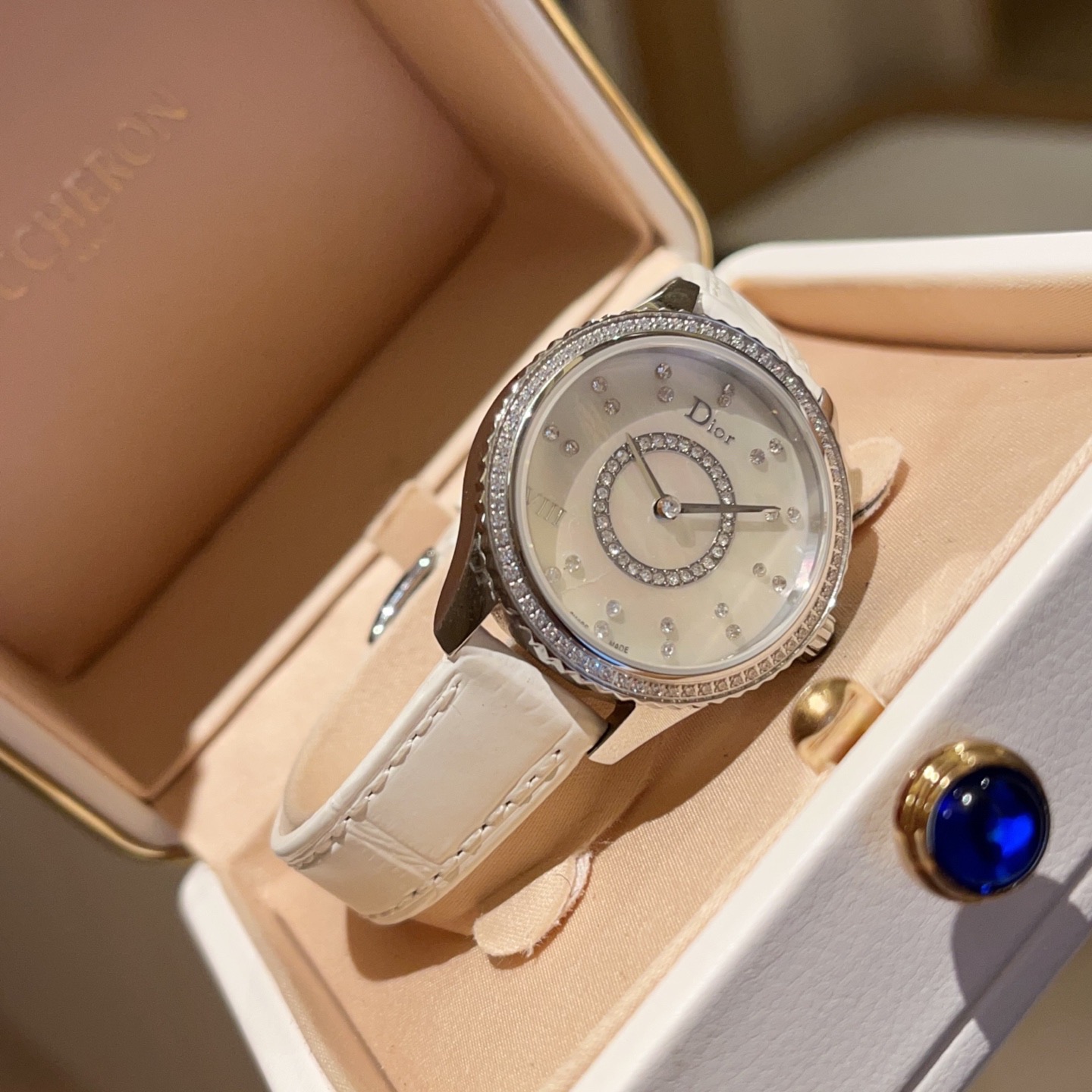 Dior VIII Montaigne Burgundy Leather Strap Diamond Ladies Watch 33mm 8 i1755239634708 567 0 6