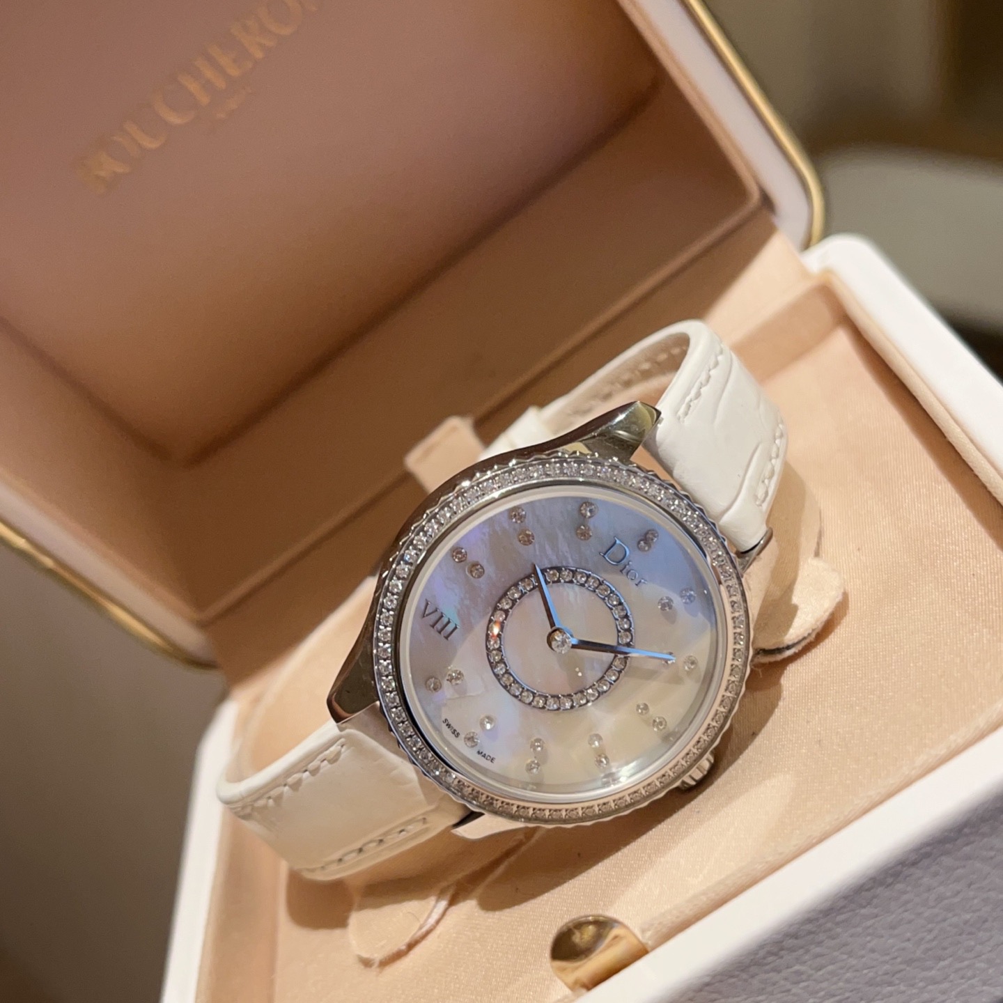 Dior VIII Montaigne Burgundy Leather Strap Diamond Ladies Watch 33mm 9 i1755239635744 7519 0 7