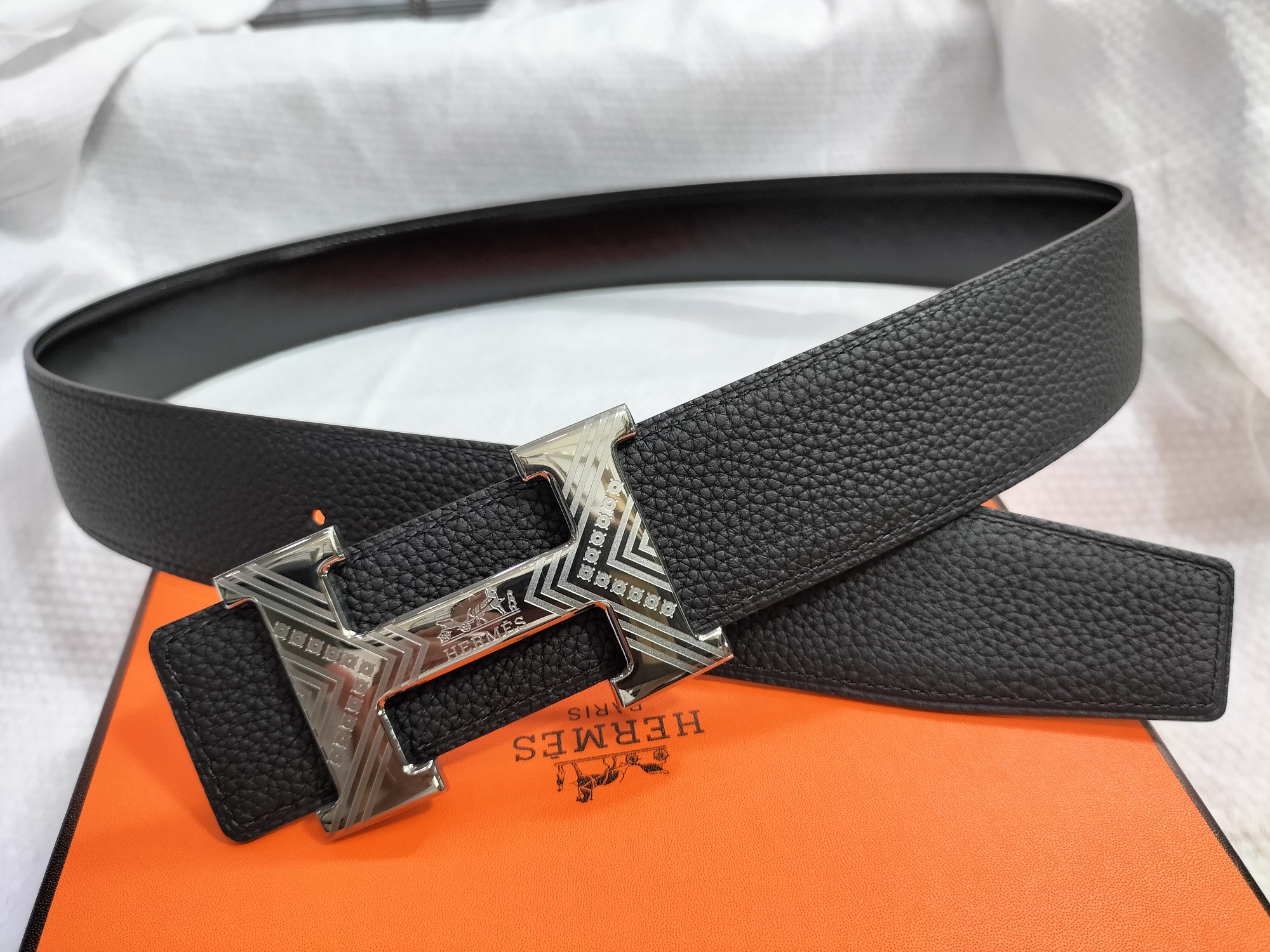 Hermes3.8原单品质意大利进口小牛皮TOgo皮手感极佳上身郊皮果棒商务休闲！