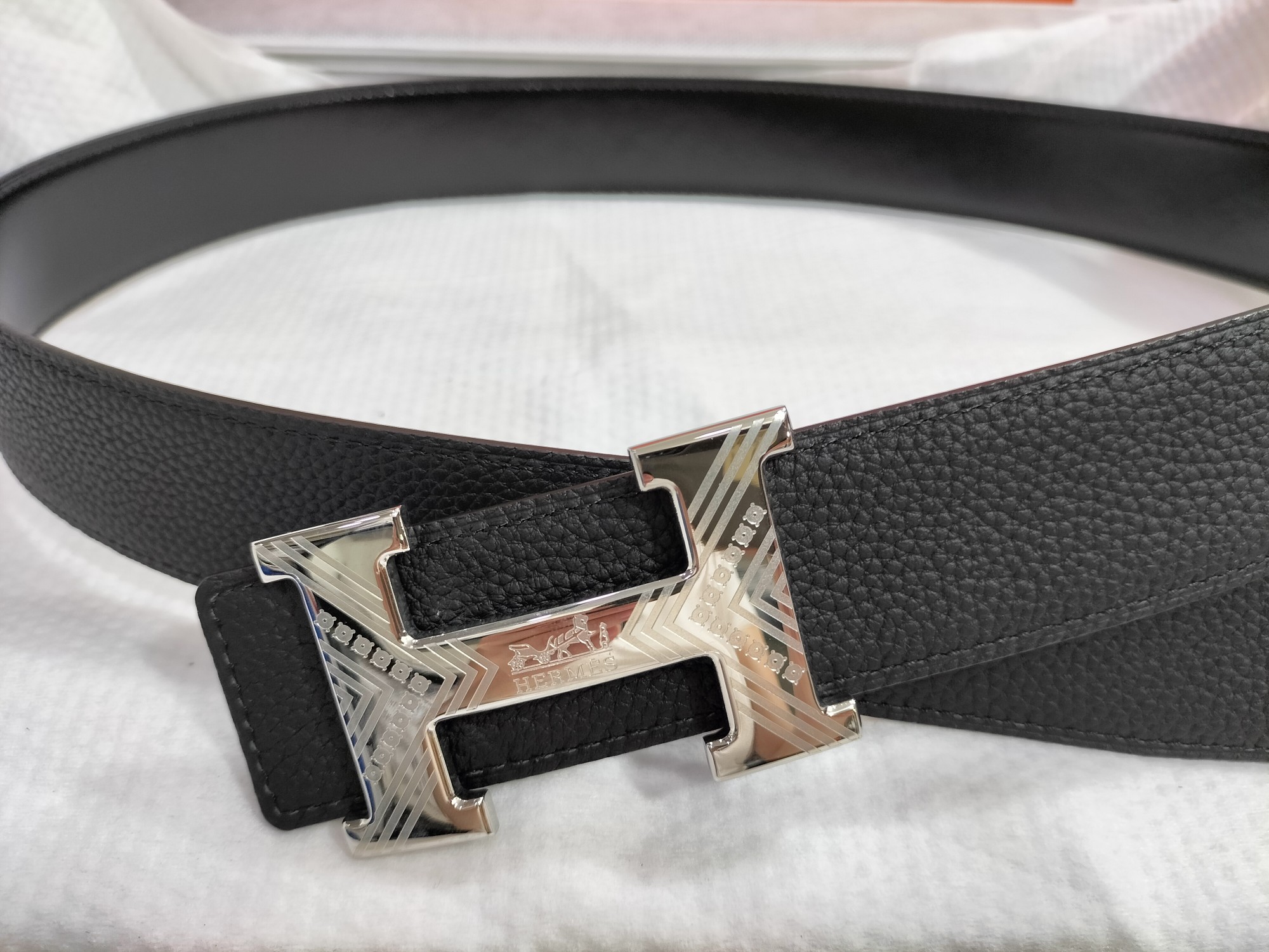 Hermes3.8原单品质意大利进口小牛皮TOgo皮手感极佳上身郊皮果棒商务休闲！