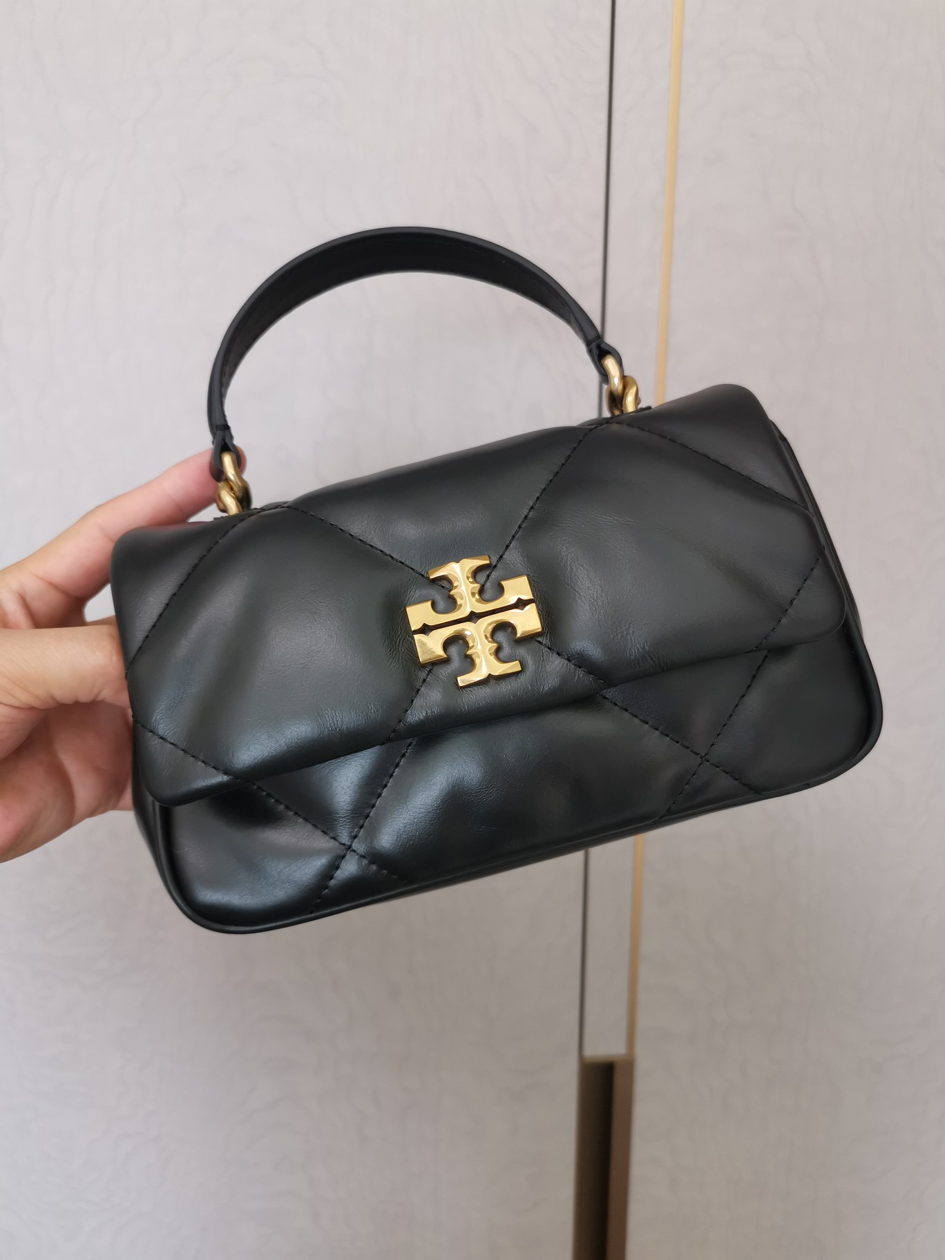 Tory Burch ～513 手提款云朵包