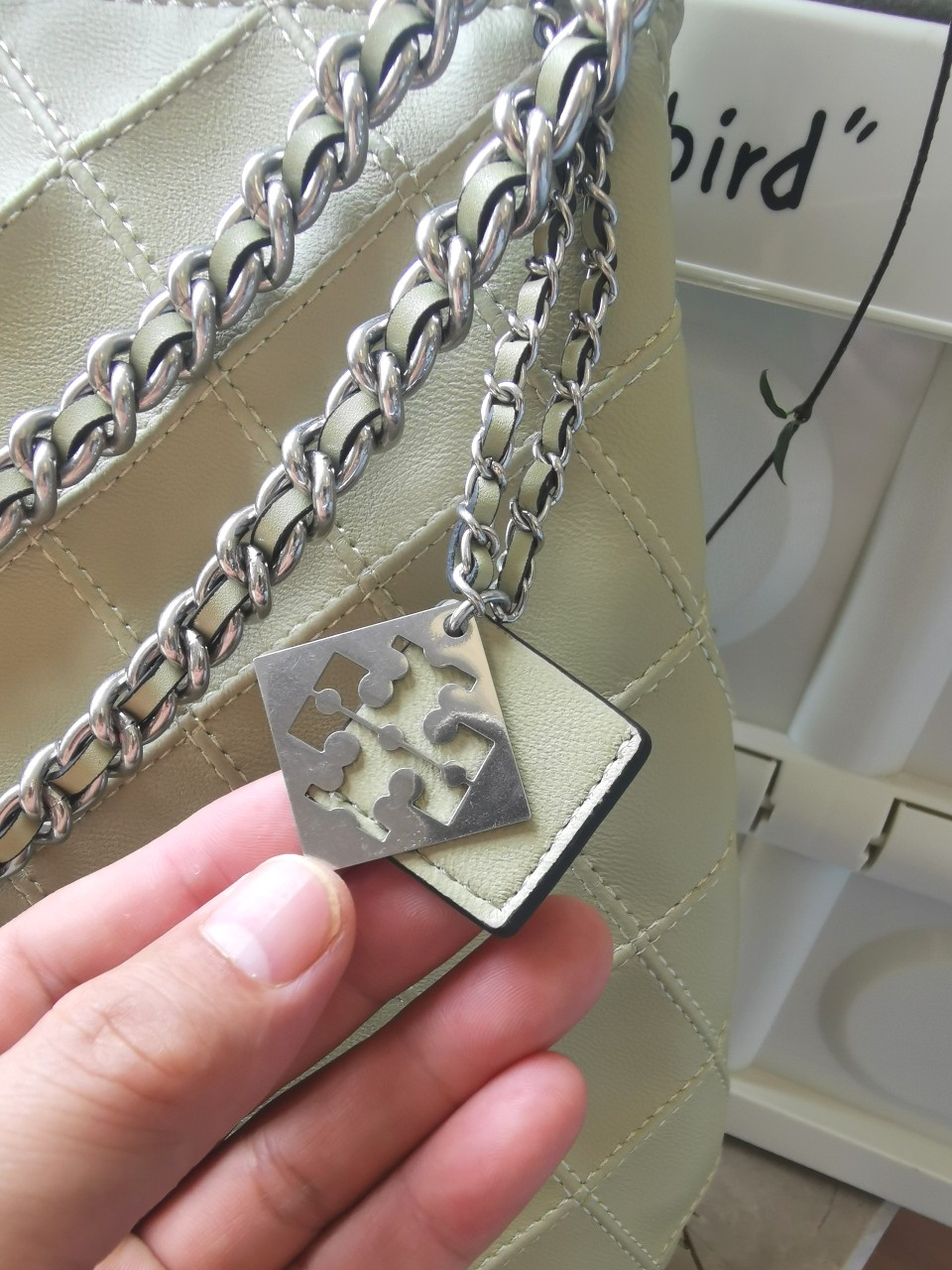 Tory Burch 小香风新款来袭编号752 TORY BURCH 汤丽柏琦 FLEMING羊皮链条购物袋肩背包
