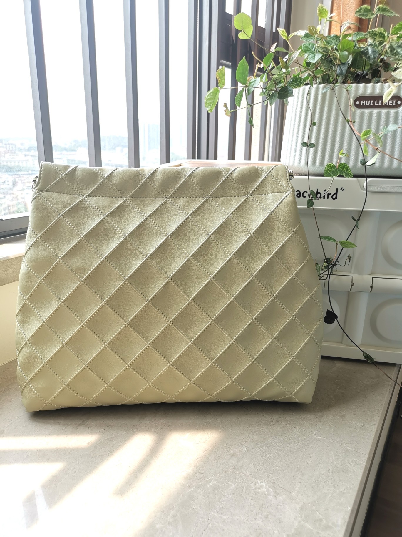 Tory Burch 小香风新款来袭编号752 TORY BURCH 汤丽柏琦 FLEMING羊皮链条购物袋肩背包