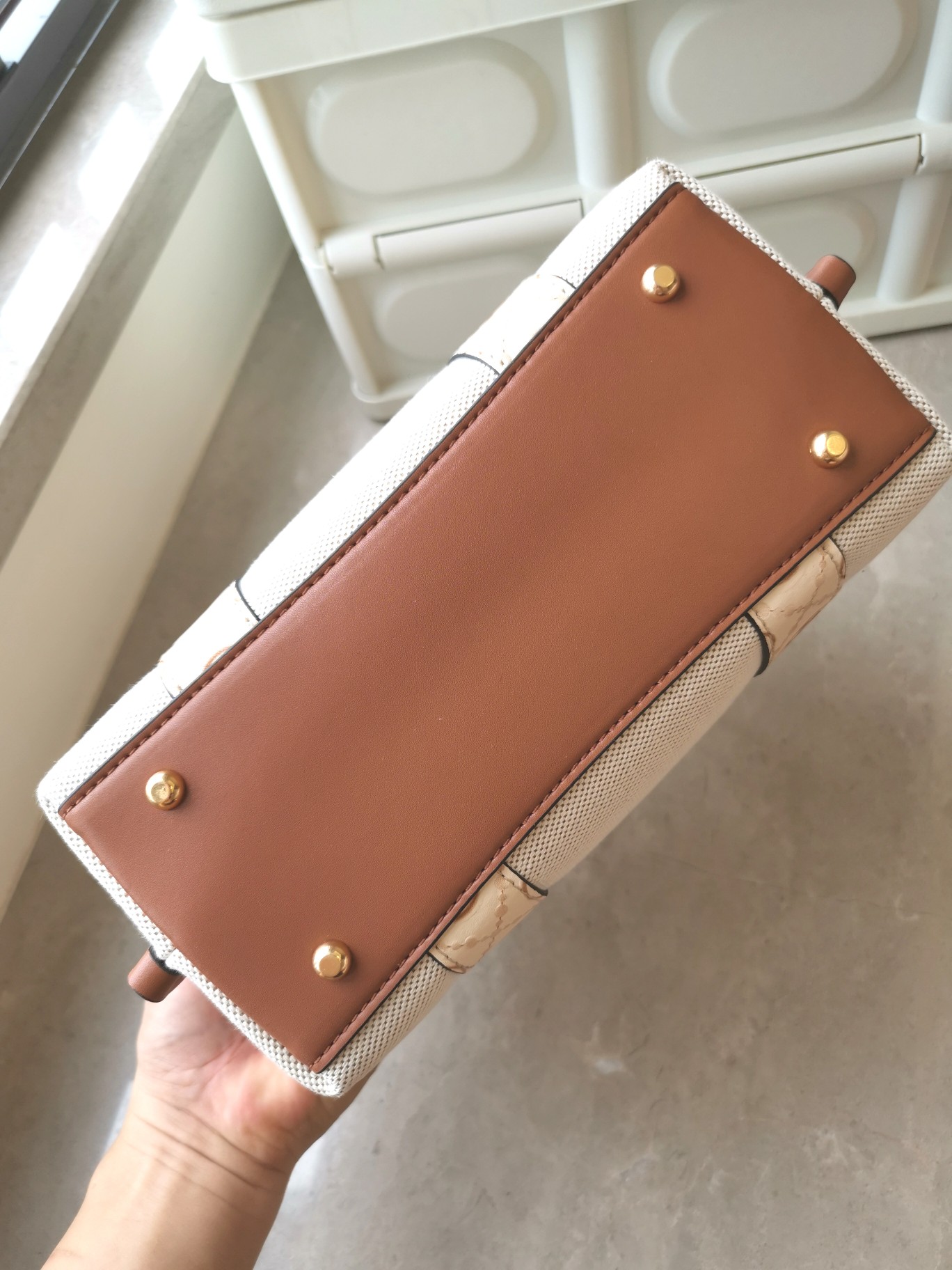 Tory Burch ～编号072新款Perry 小号三重隔层牛仔托特包