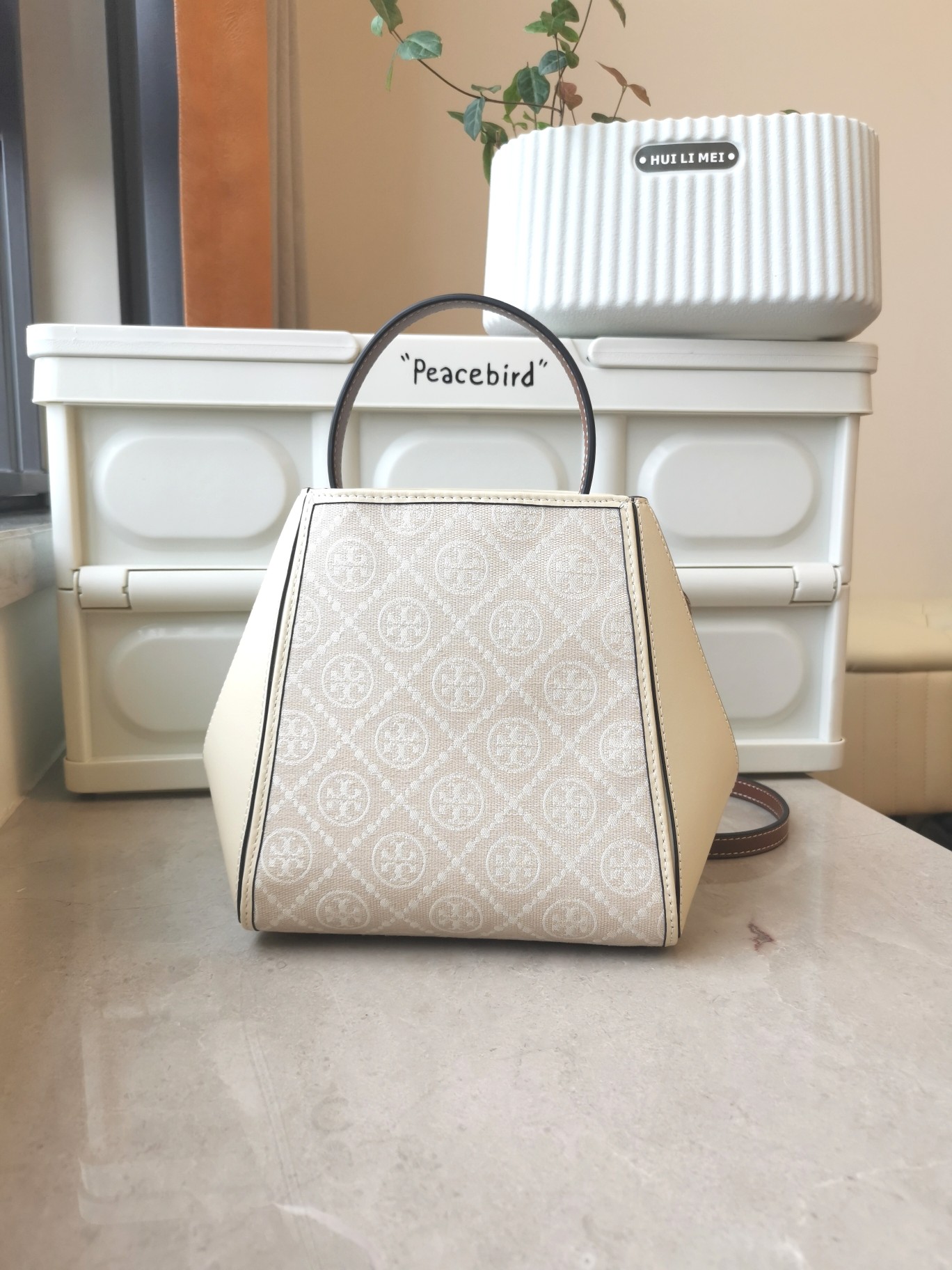 Tory Burch ～小号水桶包 McGraw 小号水桶包精选荔枝纹皮革