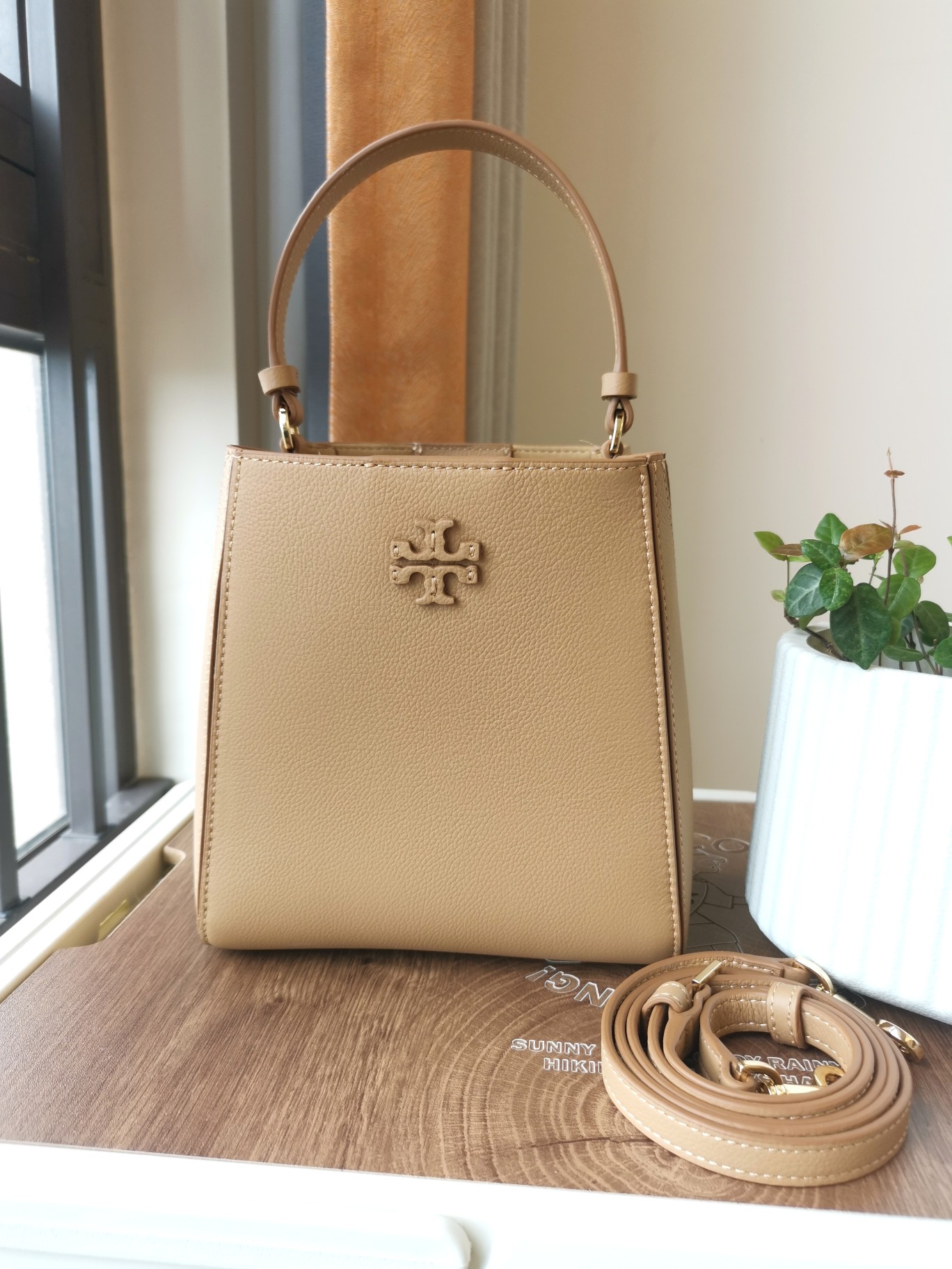 Tory Burch ～TB新款Mcgraw家族水桶包