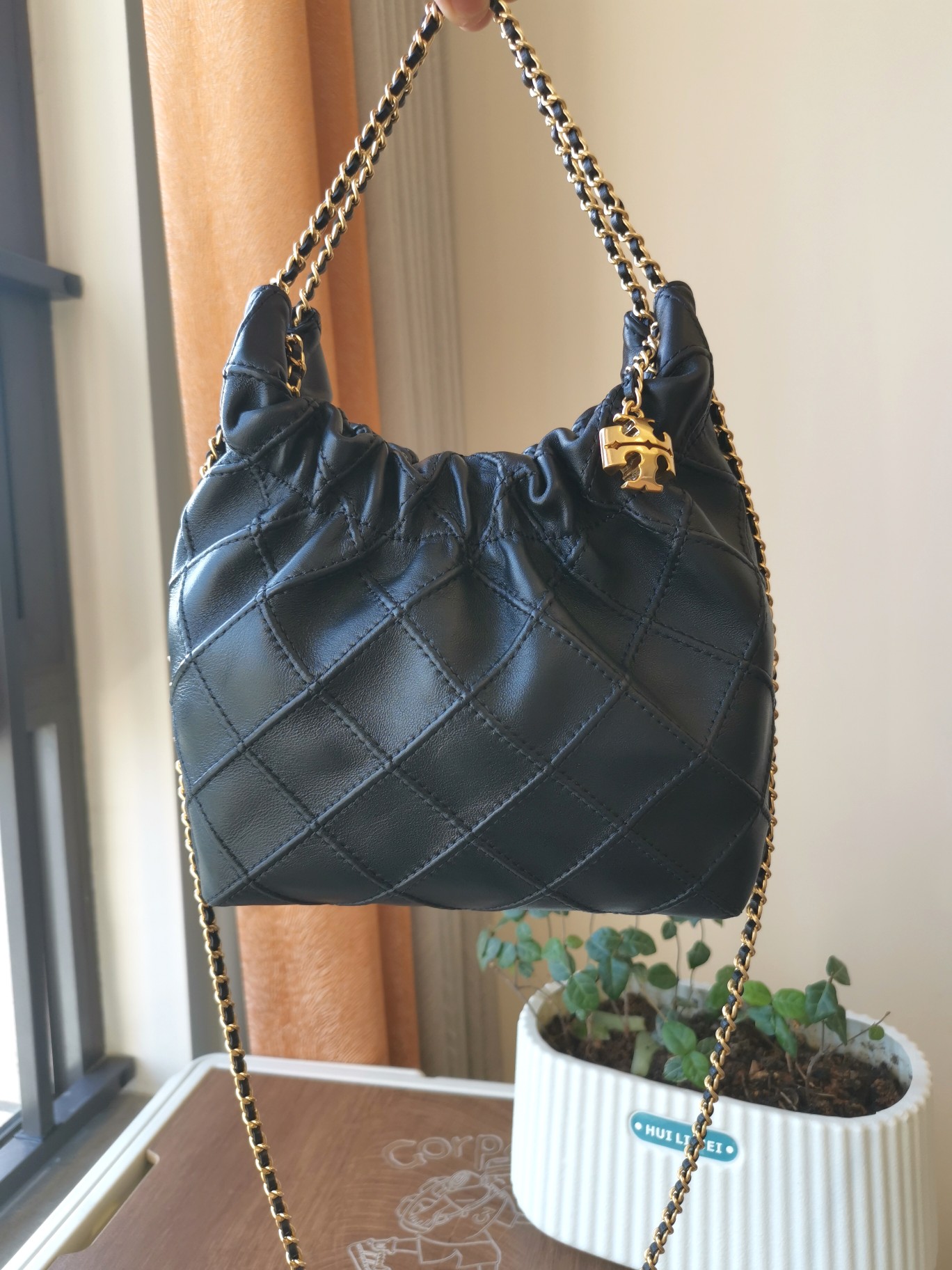 Tory Burch ～FLEMING系列抽绳托特包来咯
