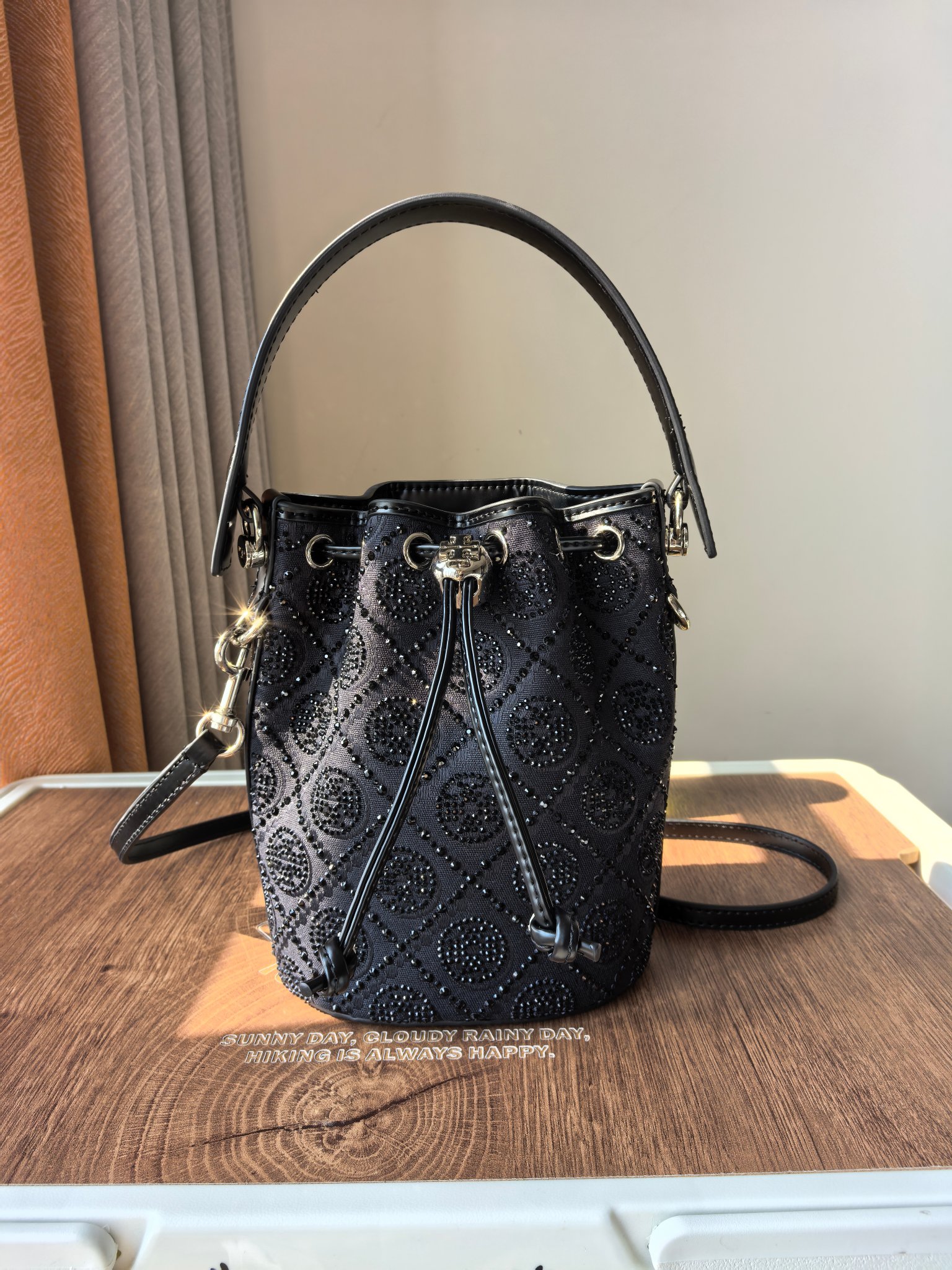 Tory Burch ～ToryBurch闪耀蛇年特别系列