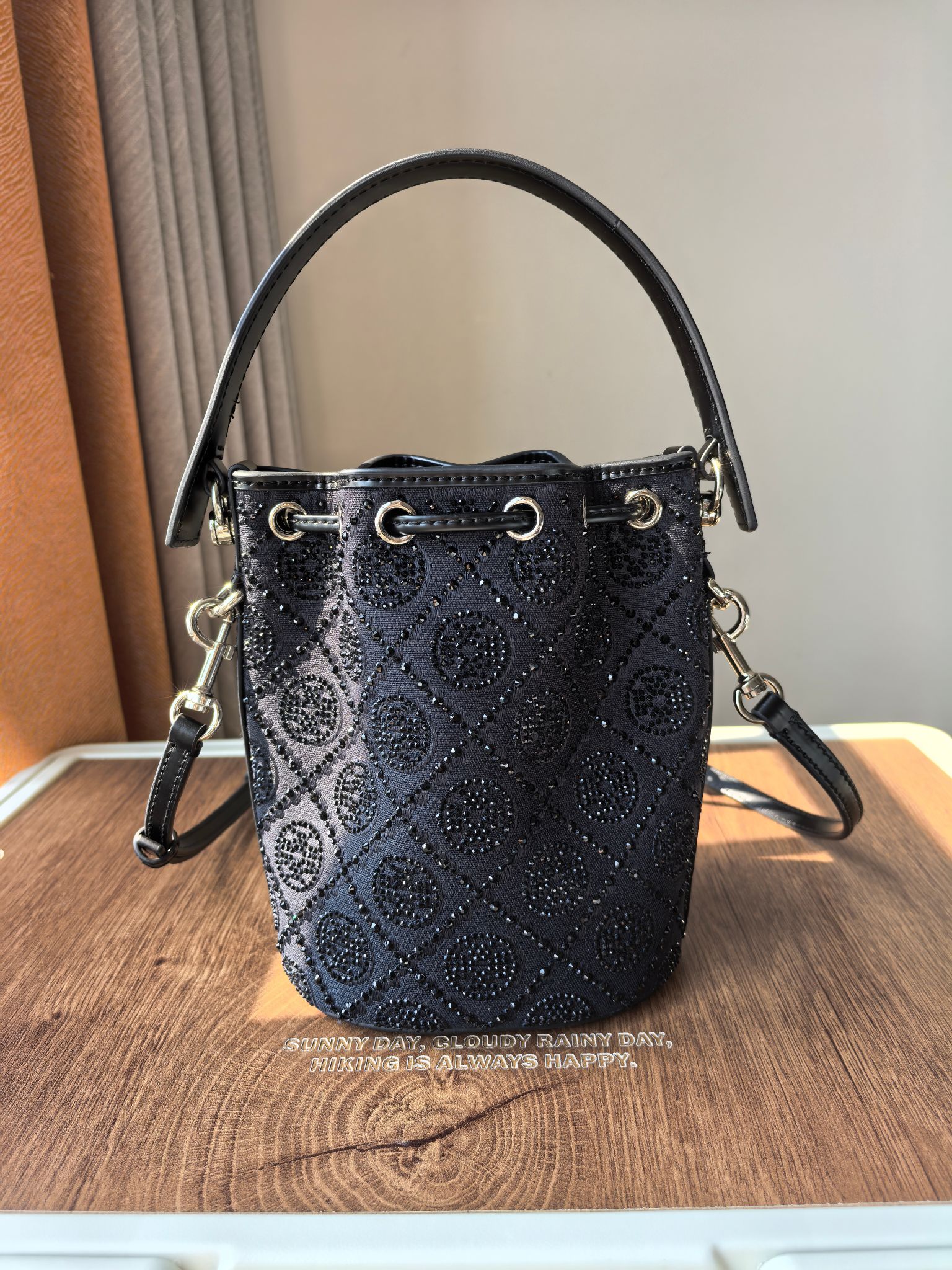 Tory Burch ～ToryBurch闪耀蛇年特别系列