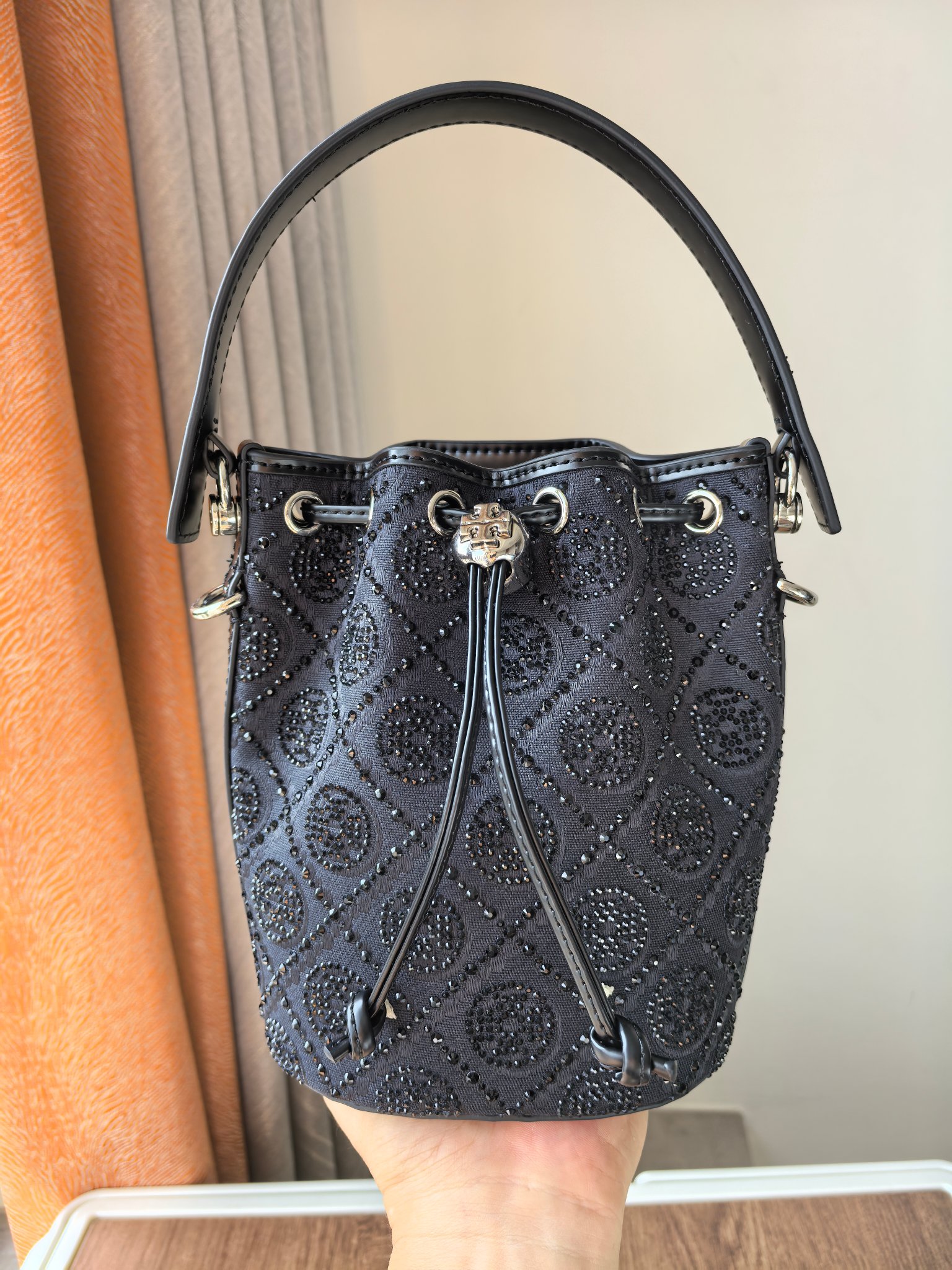 Tory Burch ～ToryBurch闪耀蛇年特别系列