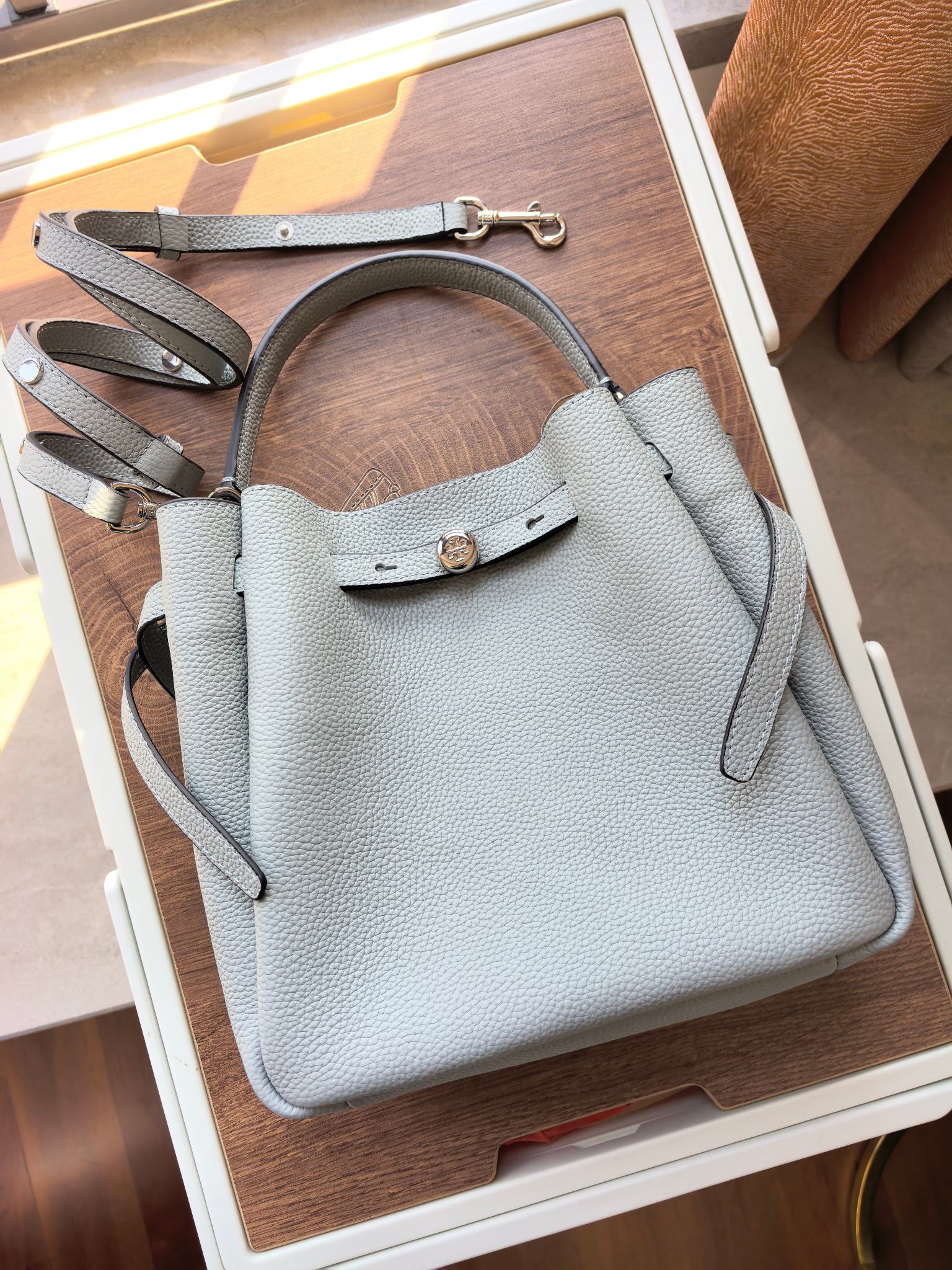 Tory Burch ～Toryburch全新抽绳购物托特包