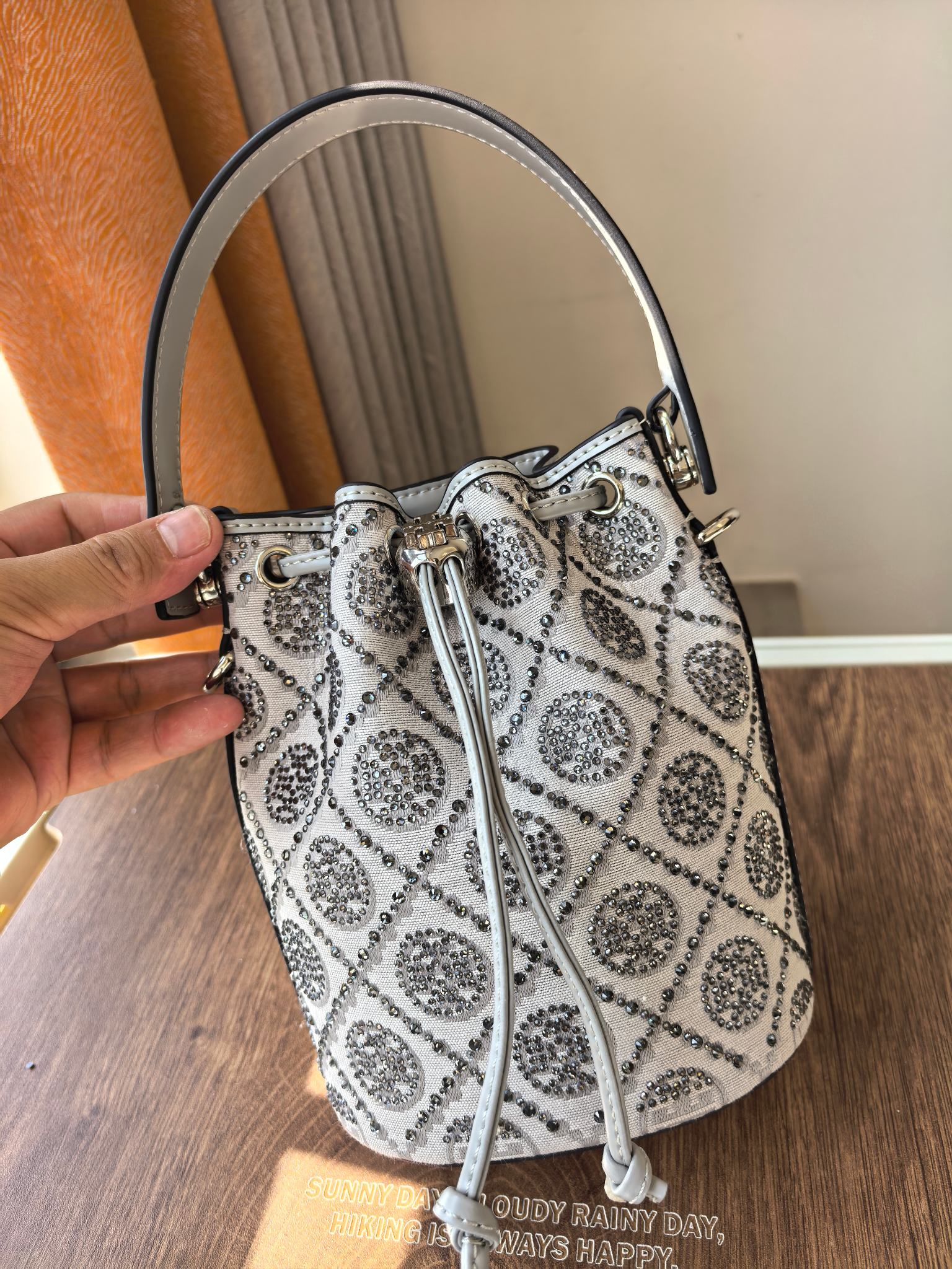 Tory Burch ～ToryBurch闪耀蛇年特别系列
