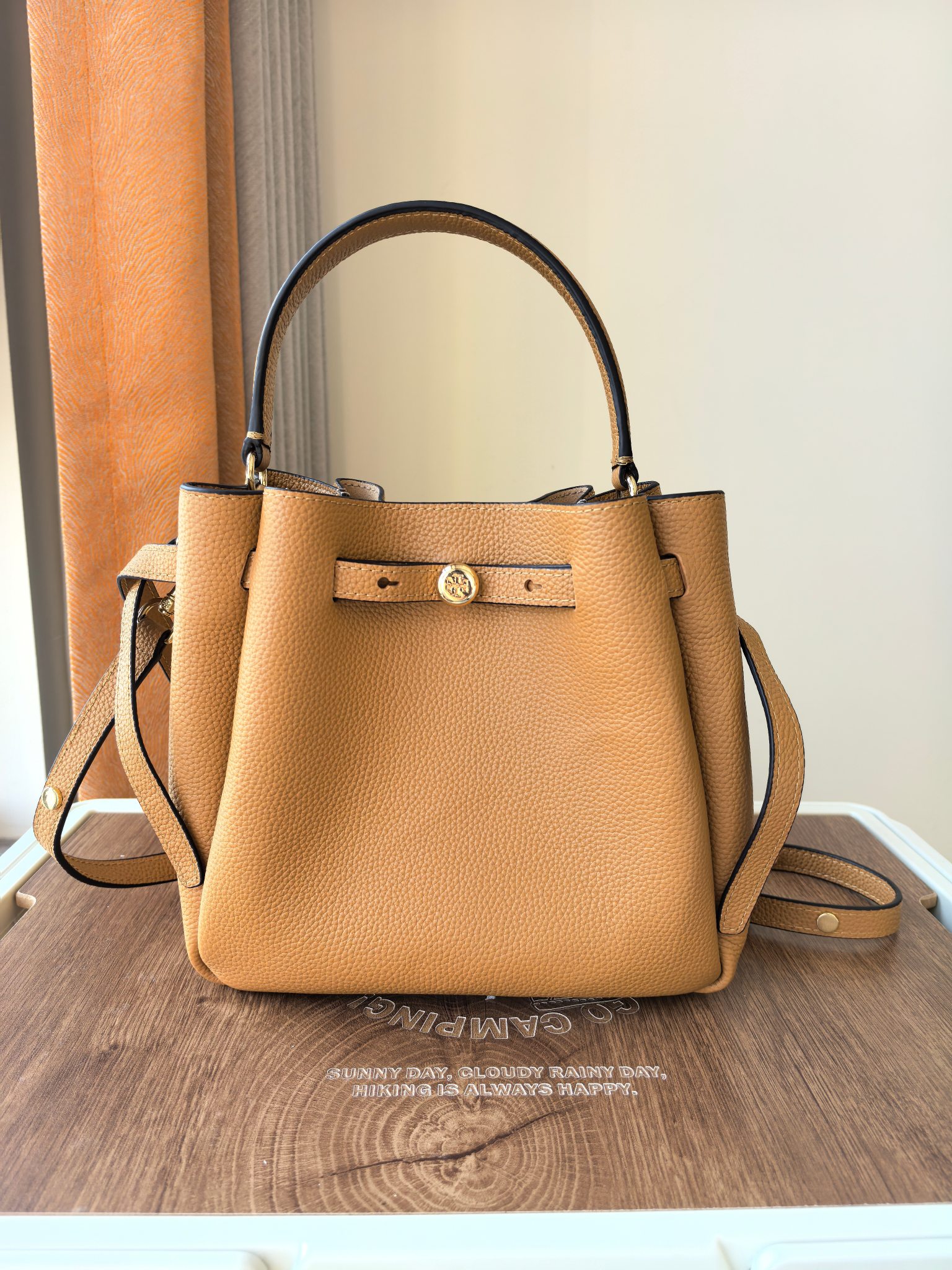 Tory Burch ～Toryburch全新抽绳购物托特包