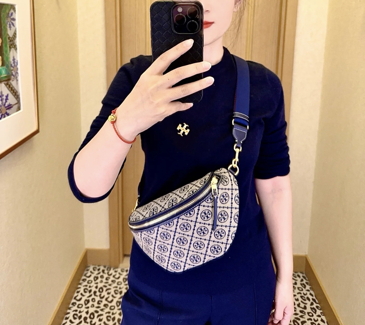 Tory Burch ToryBurch新款蓝花，黑花腰包 休闲 慵懒老钱风