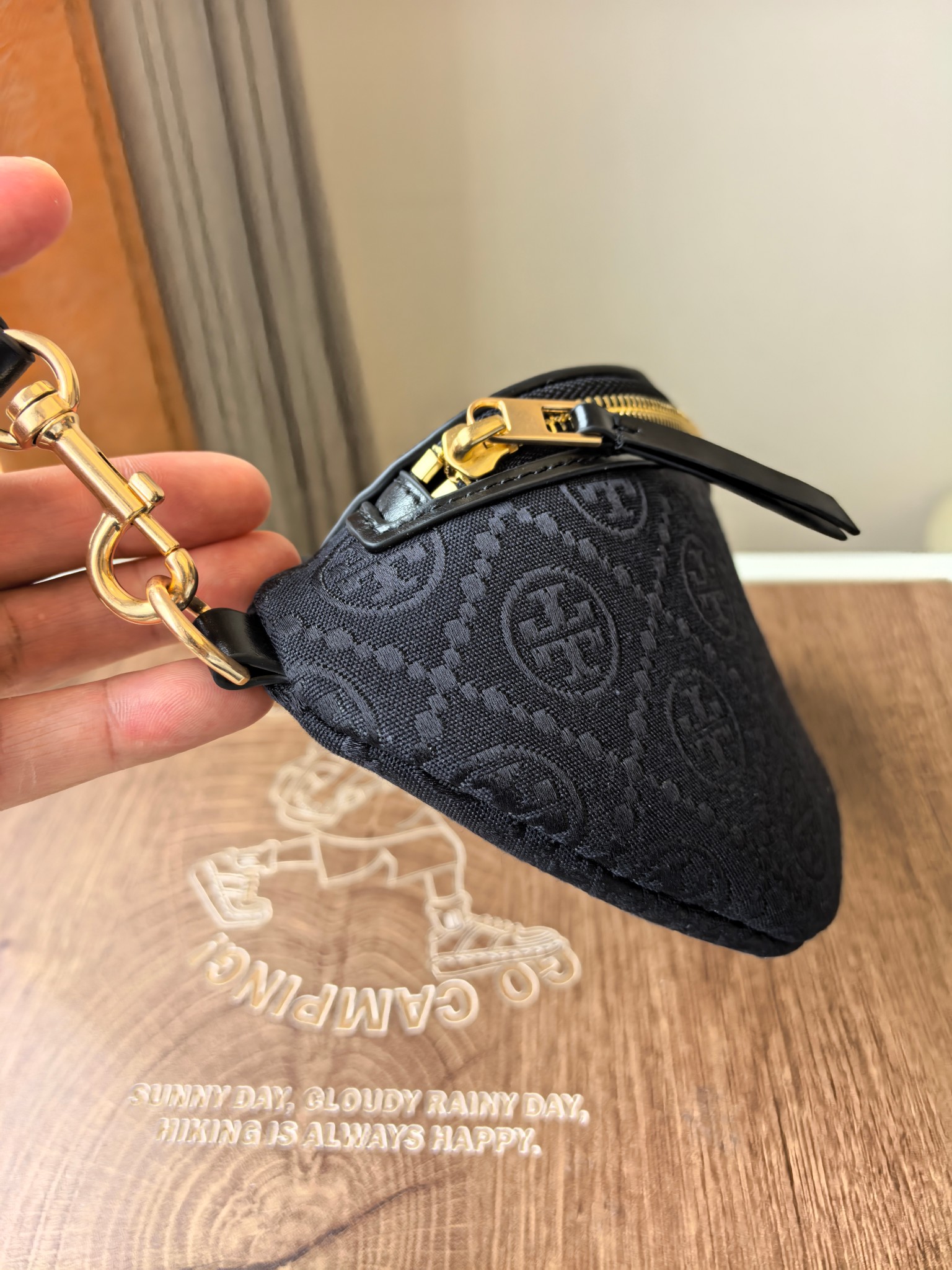 Tory Burch ToryBurch新款蓝花，黑花腰包 休闲 慵懒老钱风