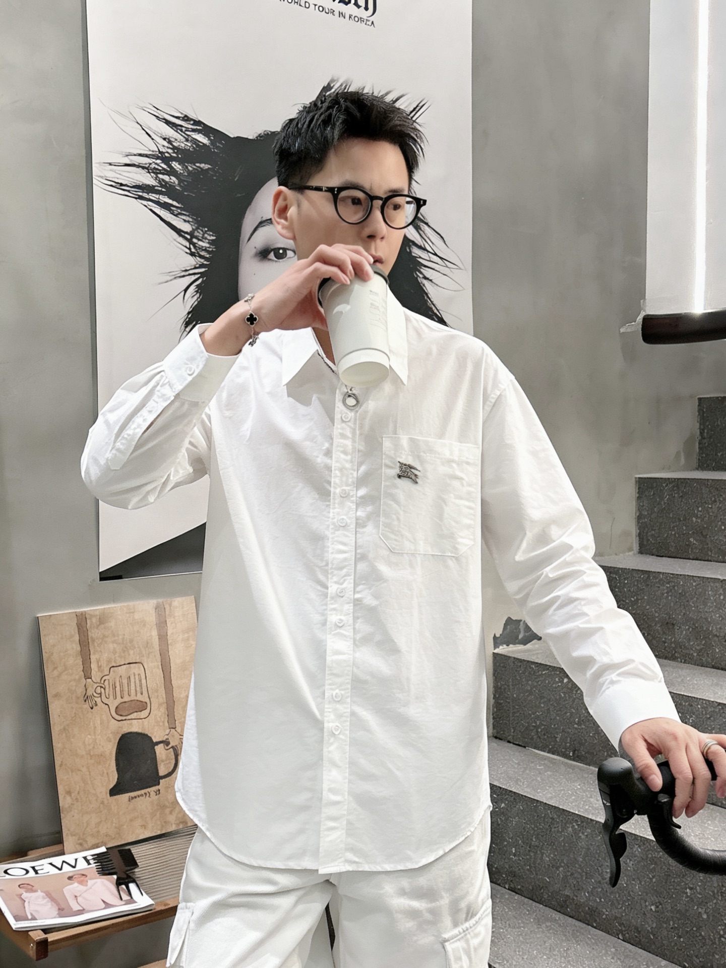 轻奢通勤纯色长袖衬衫 博柏利Burberry 马术骑士刺绣休闲衬衣尺码：M-XL码▪️ 采用高支精梳棉面