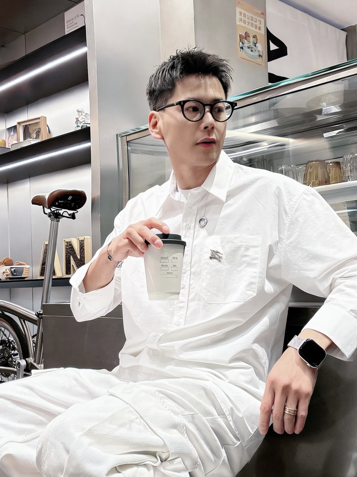 轻奢通勤纯色长袖衬衫 博柏利Burberry 马术骑士刺绣休闲衬衣尺码：M-XL码▪️ 采用高支精梳棉面