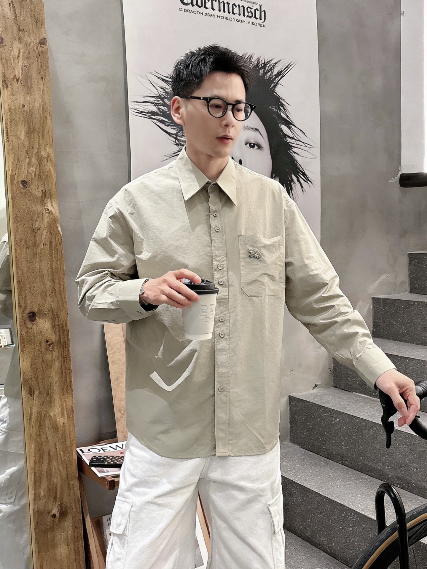 轻奢通勤纯色长袖衬衫 博柏利Burberry 马术骑士刺绣休闲衬衣尺码：M-XL码▪️ 采用高支精梳棉面