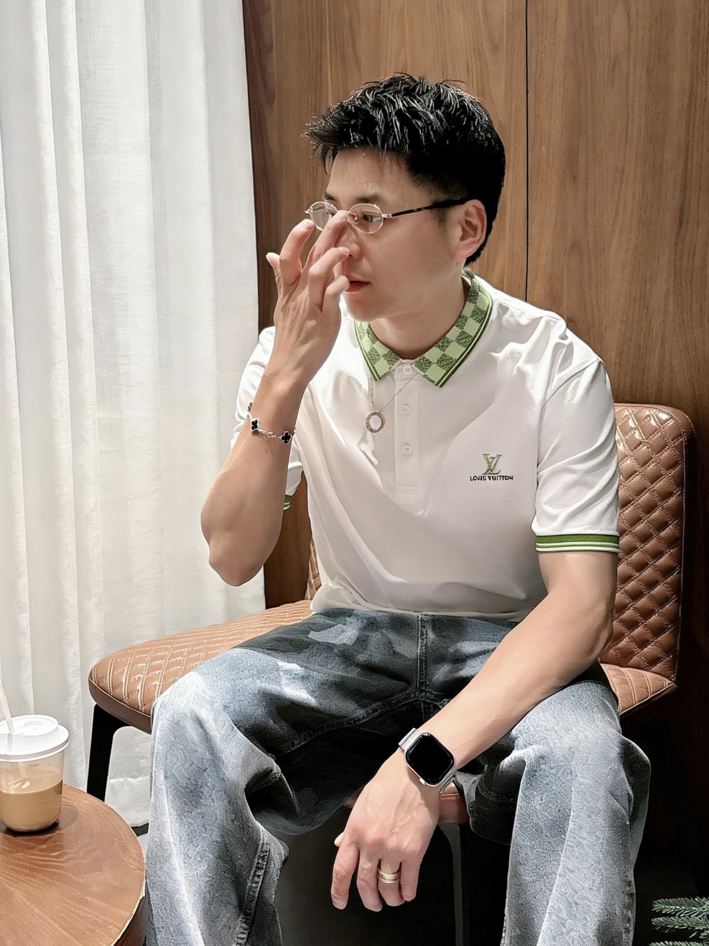 路易威登LV 棋盘格撞色领短袖Polo衫 男士商务休闲刺绣翻领上衣尺码：M-3XL码▪️ 采用高支精梳珠