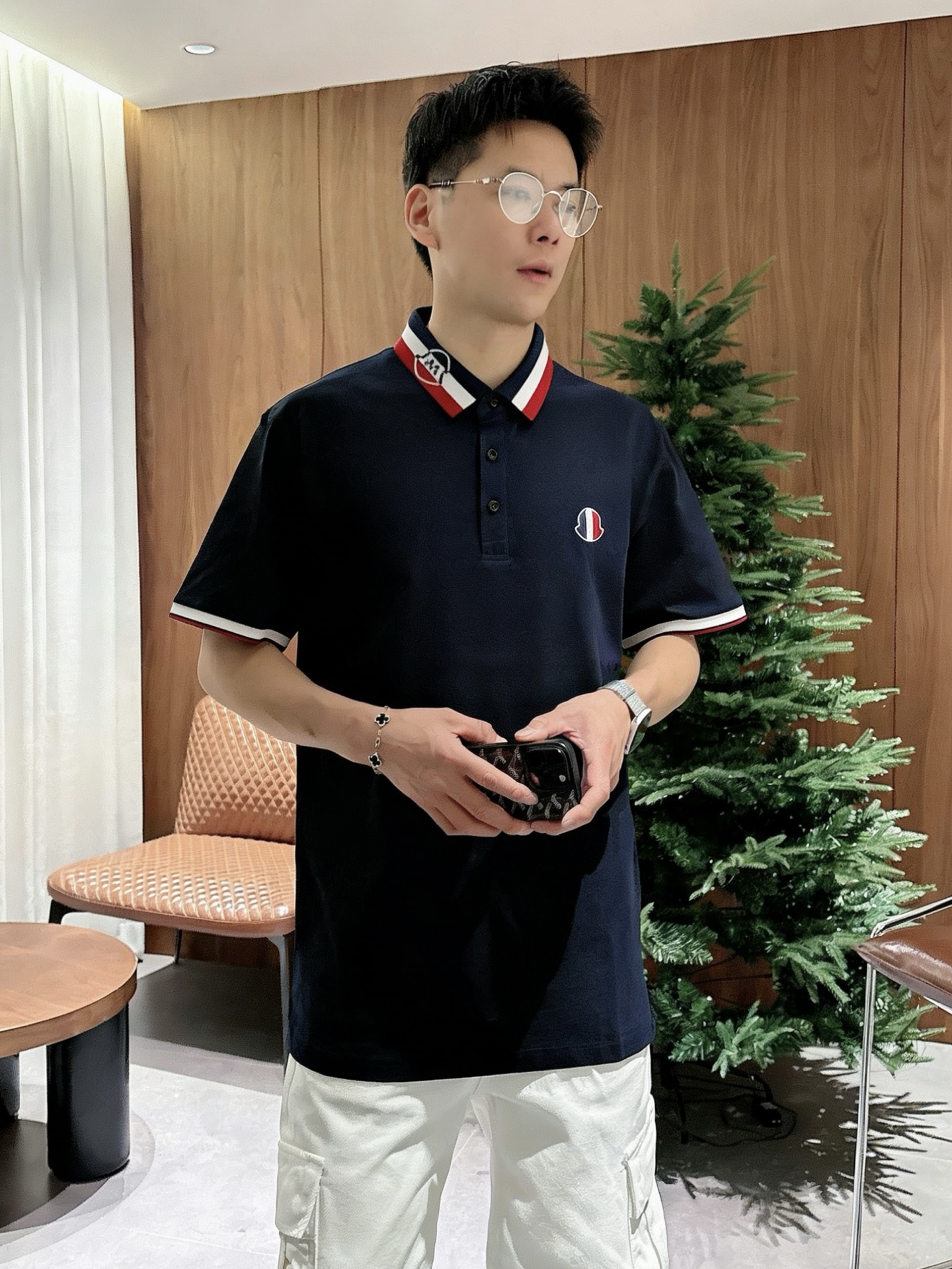 蒙口Moncler 经典三色撞色领刺绣短袖Polo衫 男士商务休闲翻领上衣尺码：M-3XL码▪️ 采用高