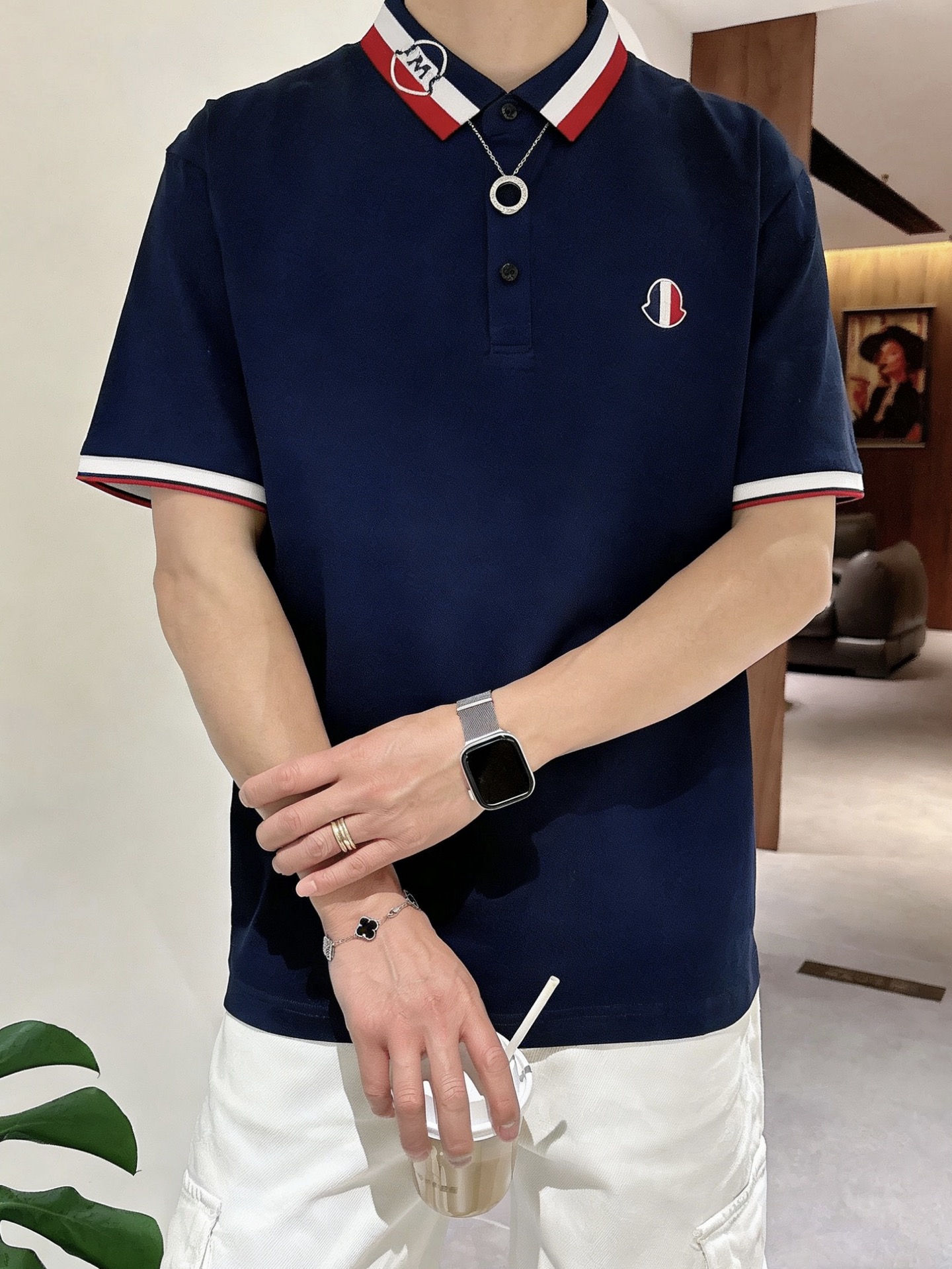 蒙口Moncler 经典三色撞色领刺绣短袖Polo衫 男士商务休闲翻领上衣尺码：M-3XL码▪️ 采用高