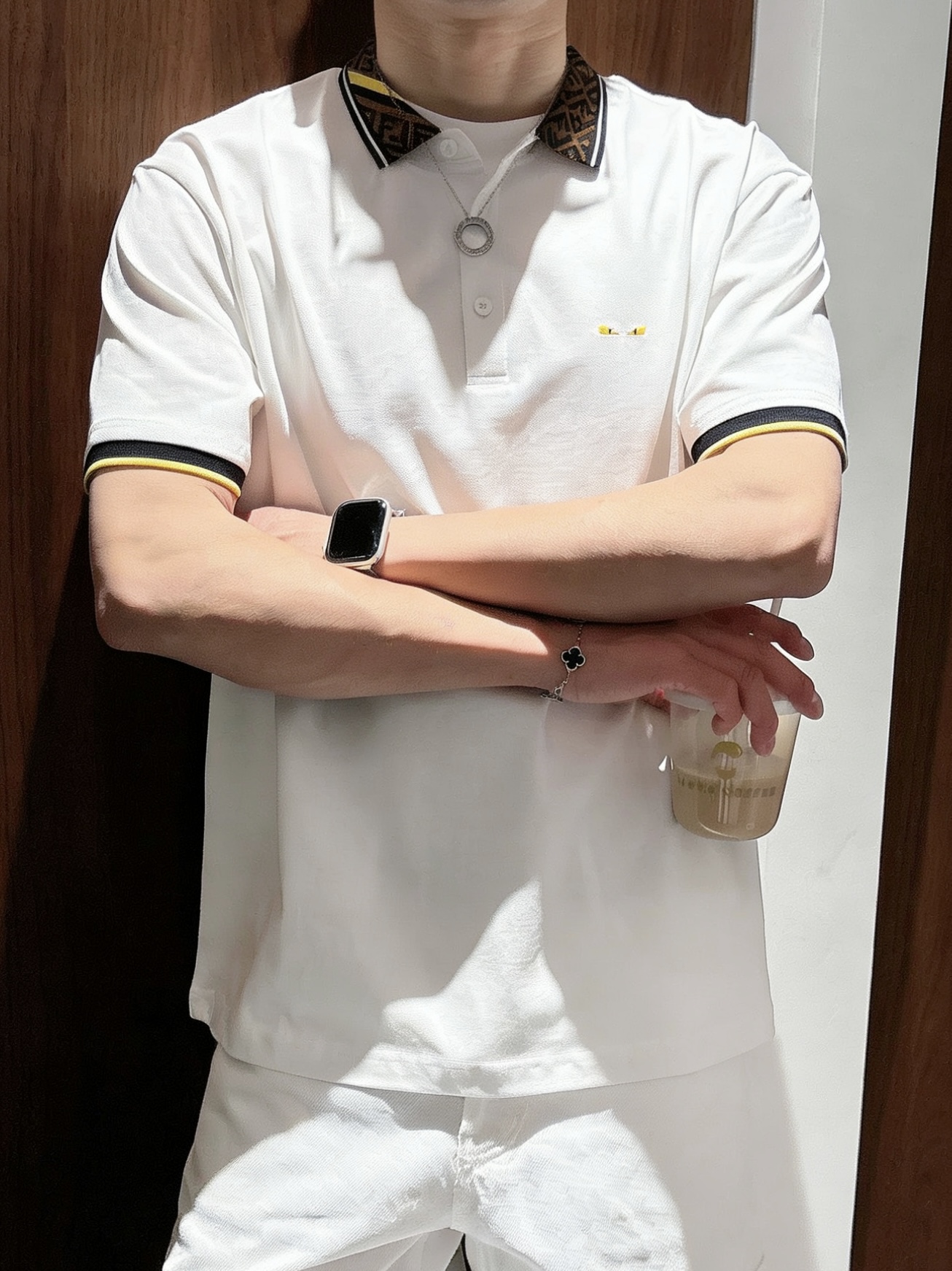 芬迪FENDI FF老花撞色领小恶魔刺绣短袖Polo衫 男士商务休闲翻领上衣尺码：M-3XL码▪️ 采用