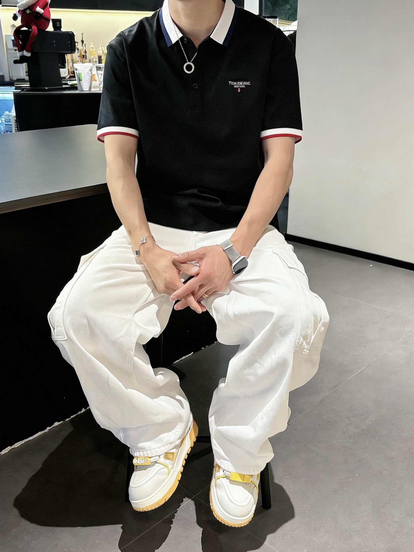 Thom Browne 经典红白蓝撞色领刺绣短袖Polo衫 男士商务休闲翻领上衣尺码：M-3XL码▪️ 