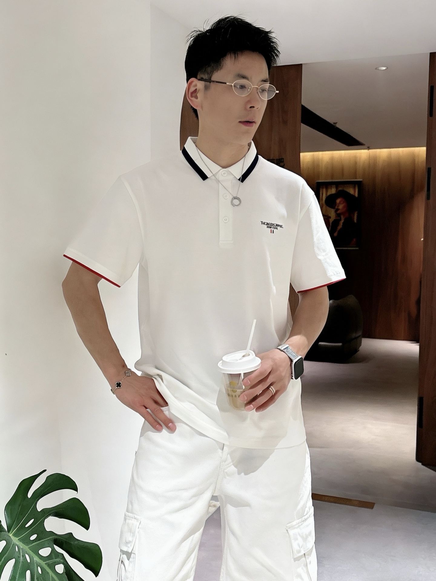 Thom Browne 经典红白蓝撞色领刺绣短袖Polo衫 男士商务休闲翻领上衣尺码：M-3XL码▪️ 