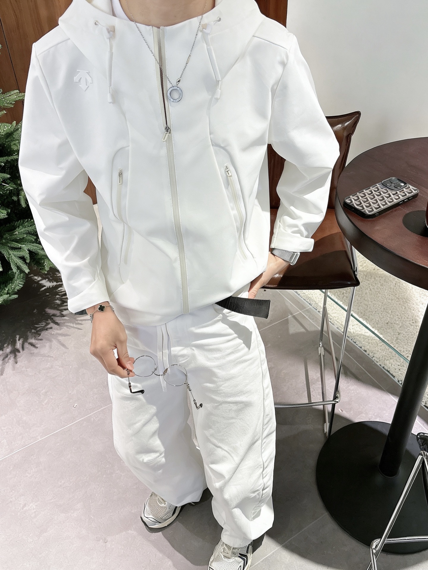 迪桑特DESCENTE ALLTERRAIN系列男士机能冲锋衣尺码：M-2XL码▪️ 日本高端专业运动品