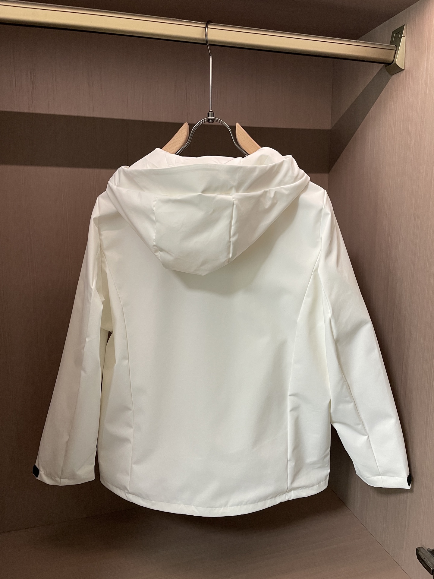 迪桑特DESCENTE ALLTERRAIN系列男士机能冲锋衣尺码：M-2XL码▪️ 日本高端专业运动品