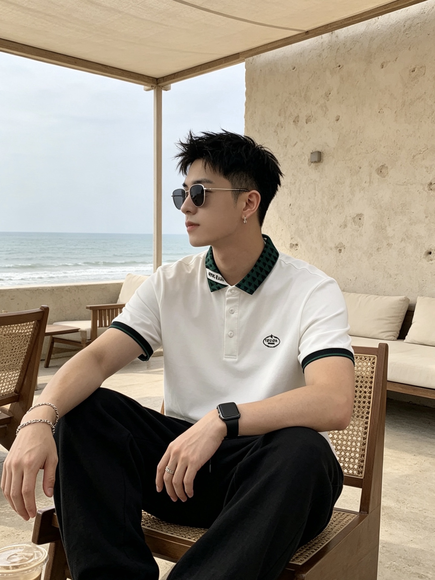 🔥 普拉达 Prada 三角标领刺绣短袖Polo衫📏 尺码：M-3XL💎 面料工艺甄选高支精梳珠地棉，触