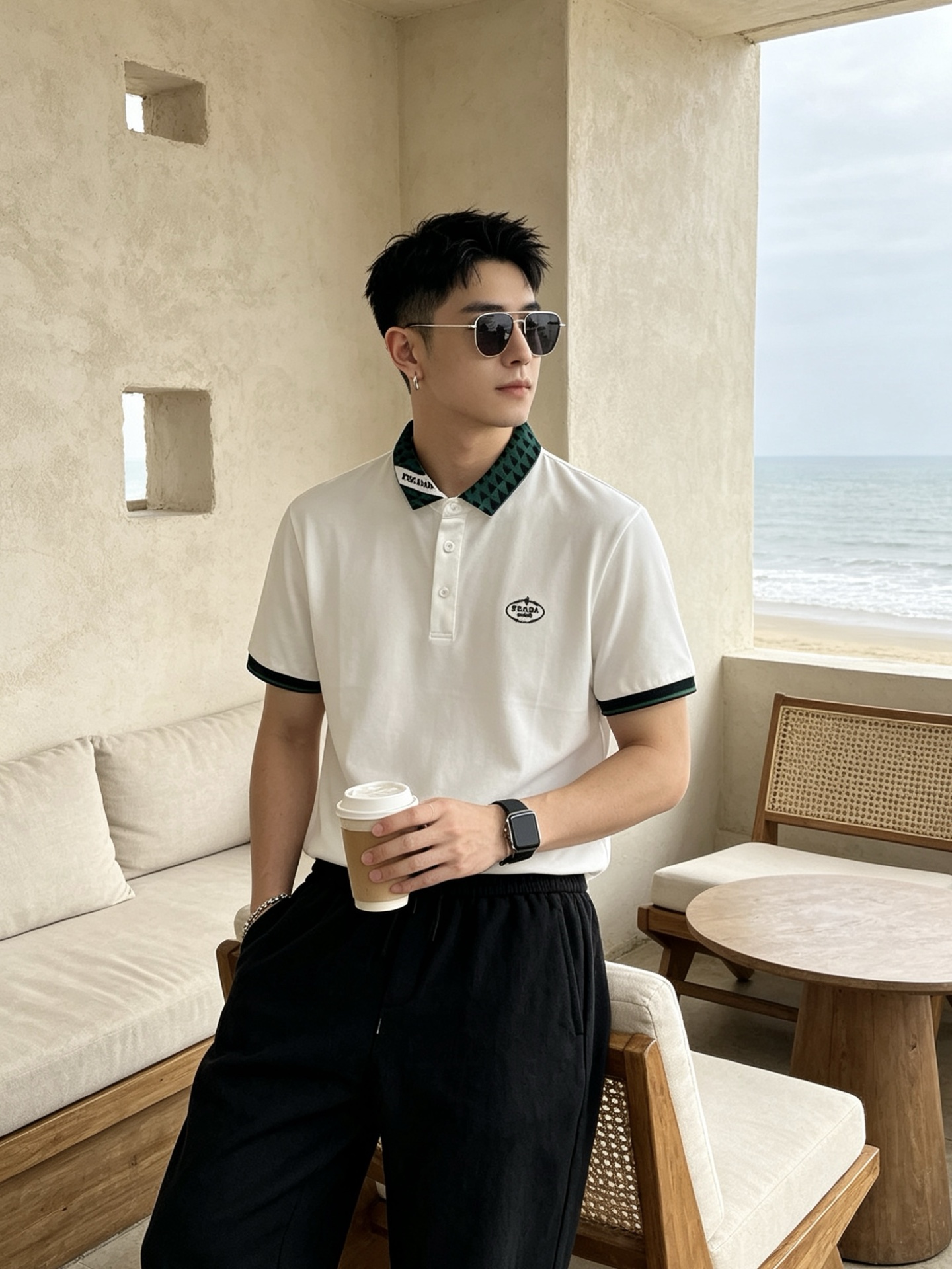 🔥 普拉达 Prada 三角标领刺绣短袖Polo衫📏 尺码：M-3XL💎 面料工艺甄选高支精梳珠地棉，触