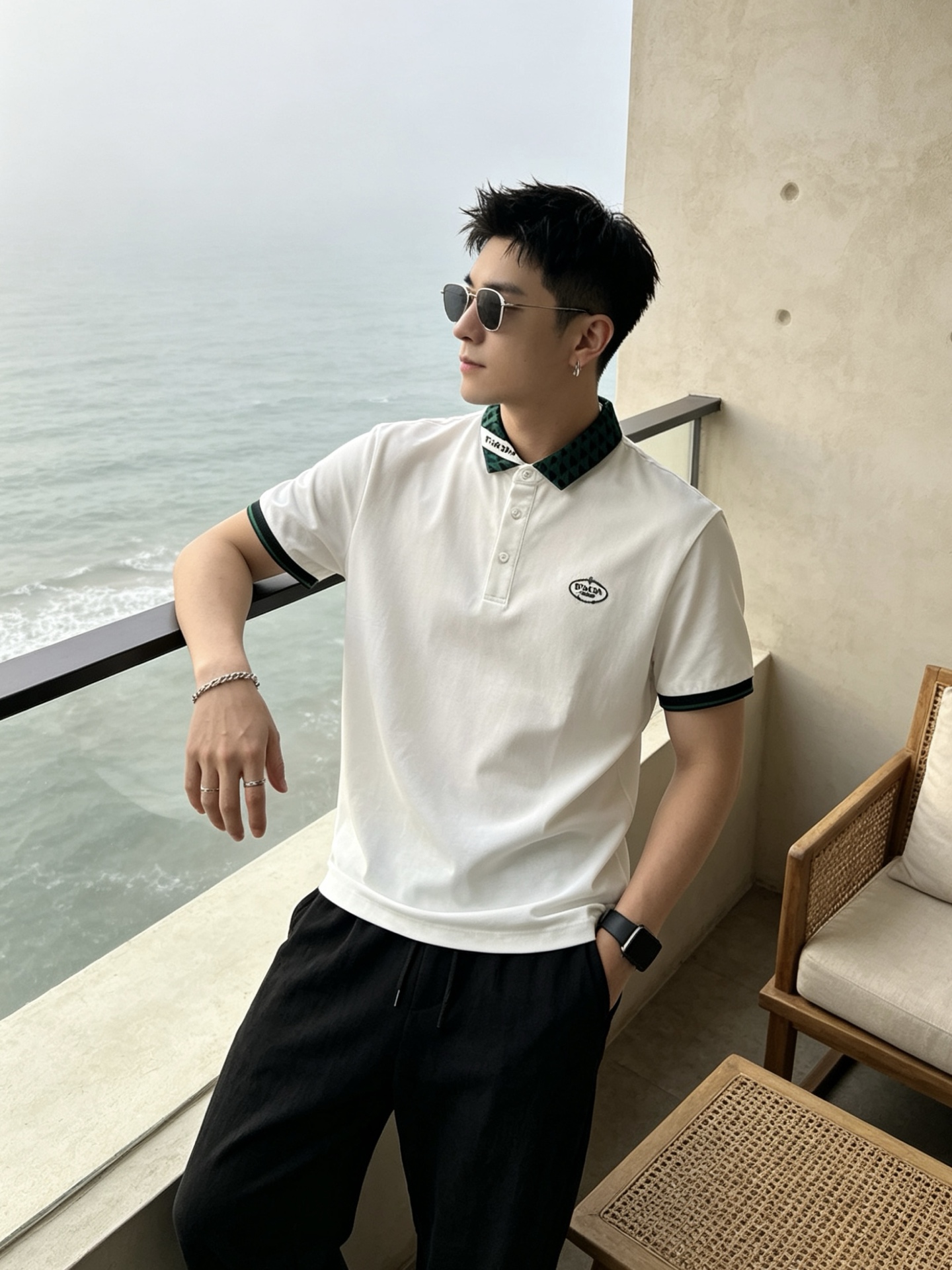 🔥 普拉达 Prada 三角标领刺绣短袖Polo衫📏 尺码：M-3XL💎 面料工艺甄选高支精梳珠地棉，触