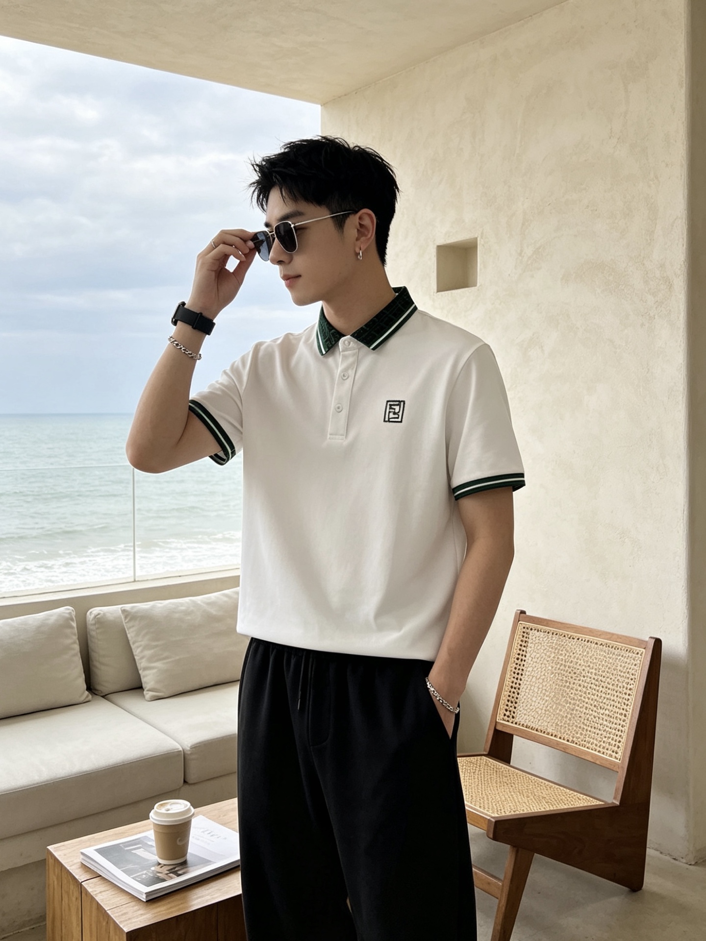 🔥 芬迪 FENDI 双F老花领刺绣短袖Polo衫📏 尺码：M-3XL💎 面料工艺甄选高支精梳珠地棉，触