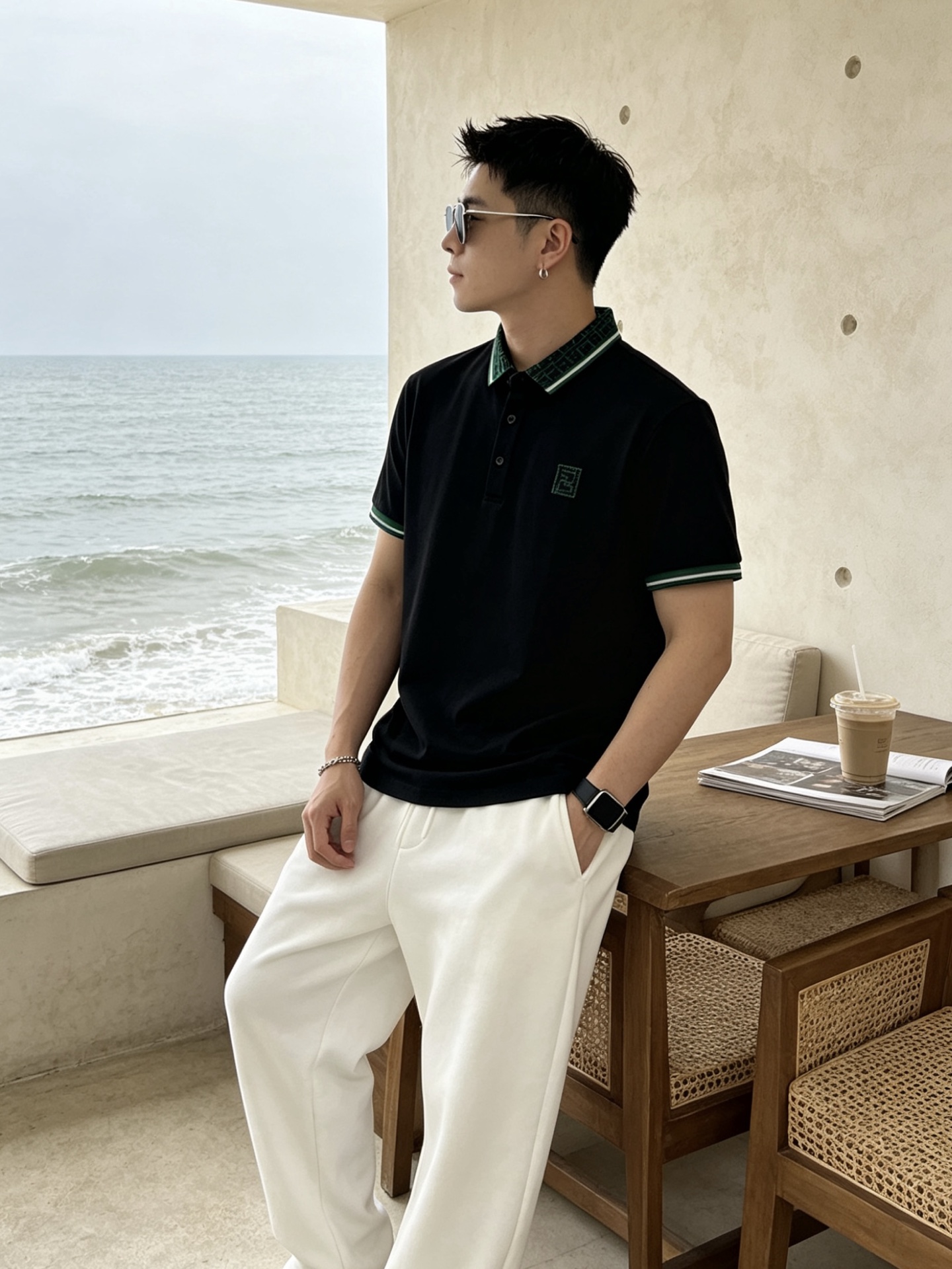 🔥 芬迪 FENDI 双F老花领刺绣短袖Polo衫📏 尺码：M-3XL💎 面料工艺甄选高支精梳珠地棉，触