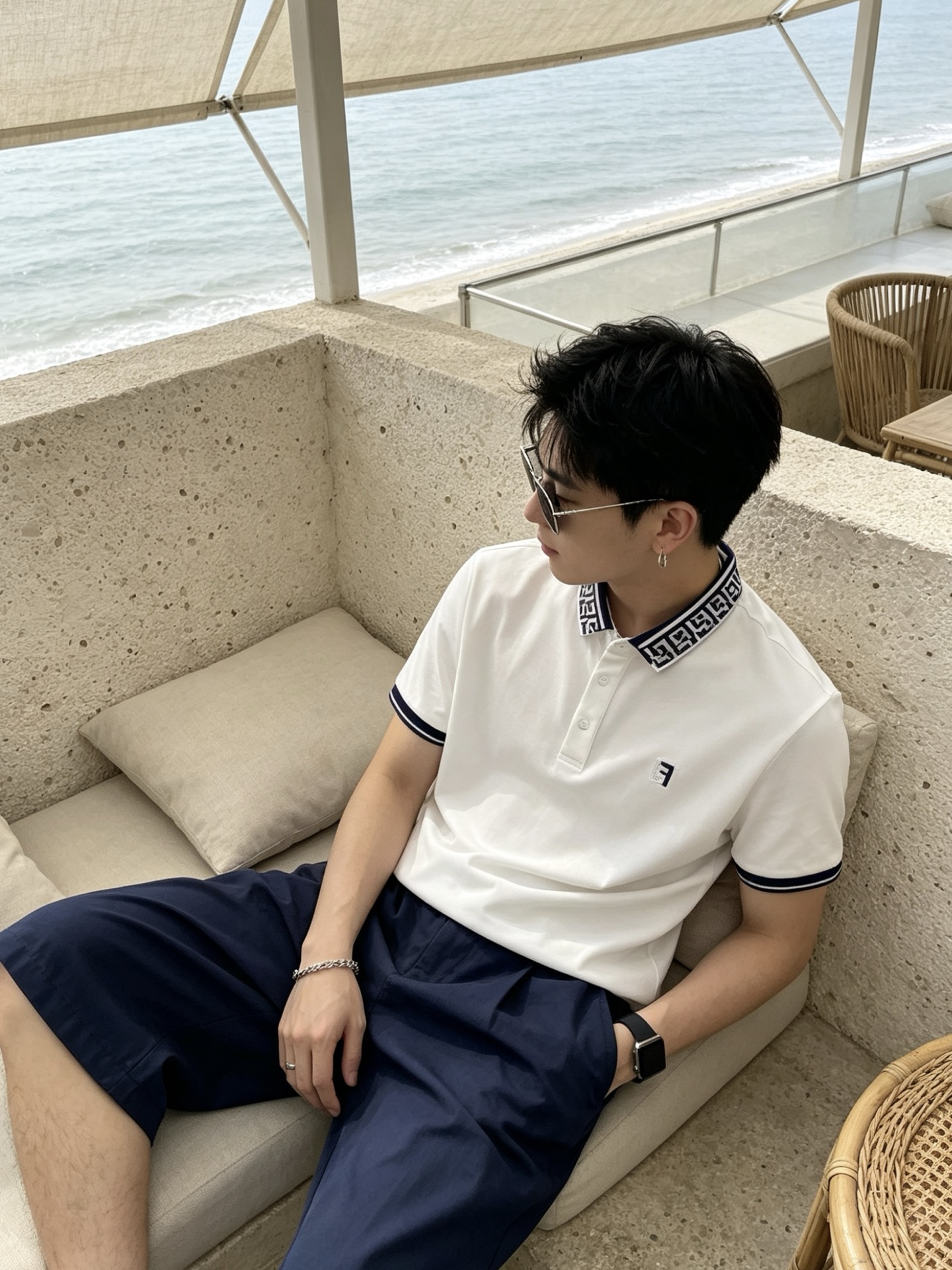 🔥 芬迪 FENDI 双F老花领刺绣短袖Polo衫📏 尺码：M-3XL💎 面料工艺甄选高支精梳珠地棉，触