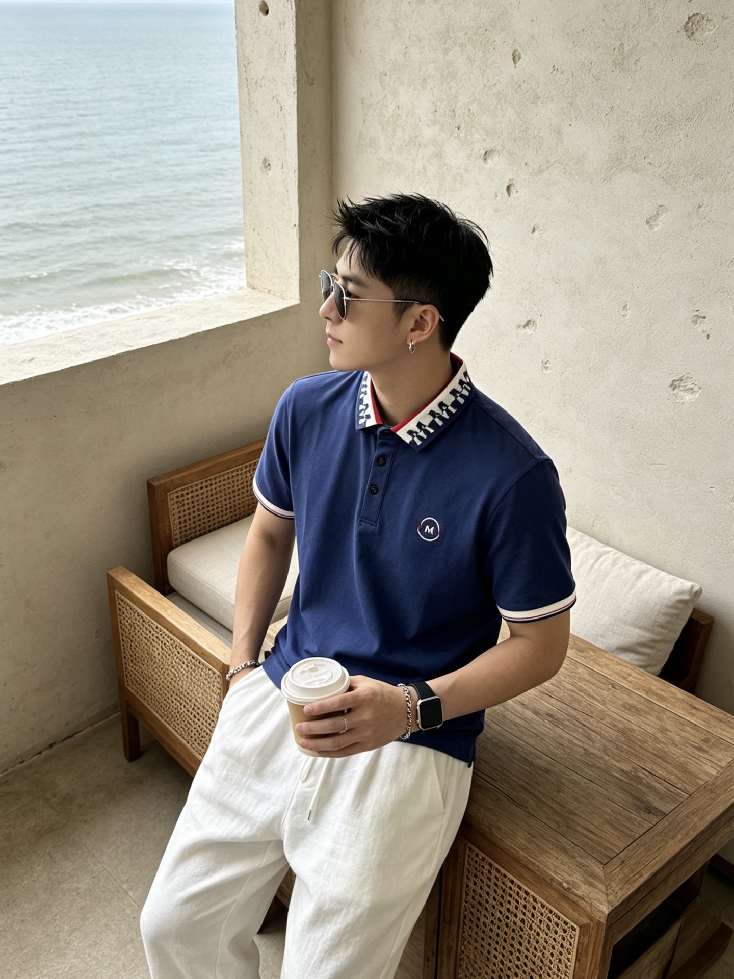 🔥 盟可睐 Moncler M字满印领刺绣短袖Polo衫📏 尺码：M-3XL💎 面料工艺甄选高支精梳珠地