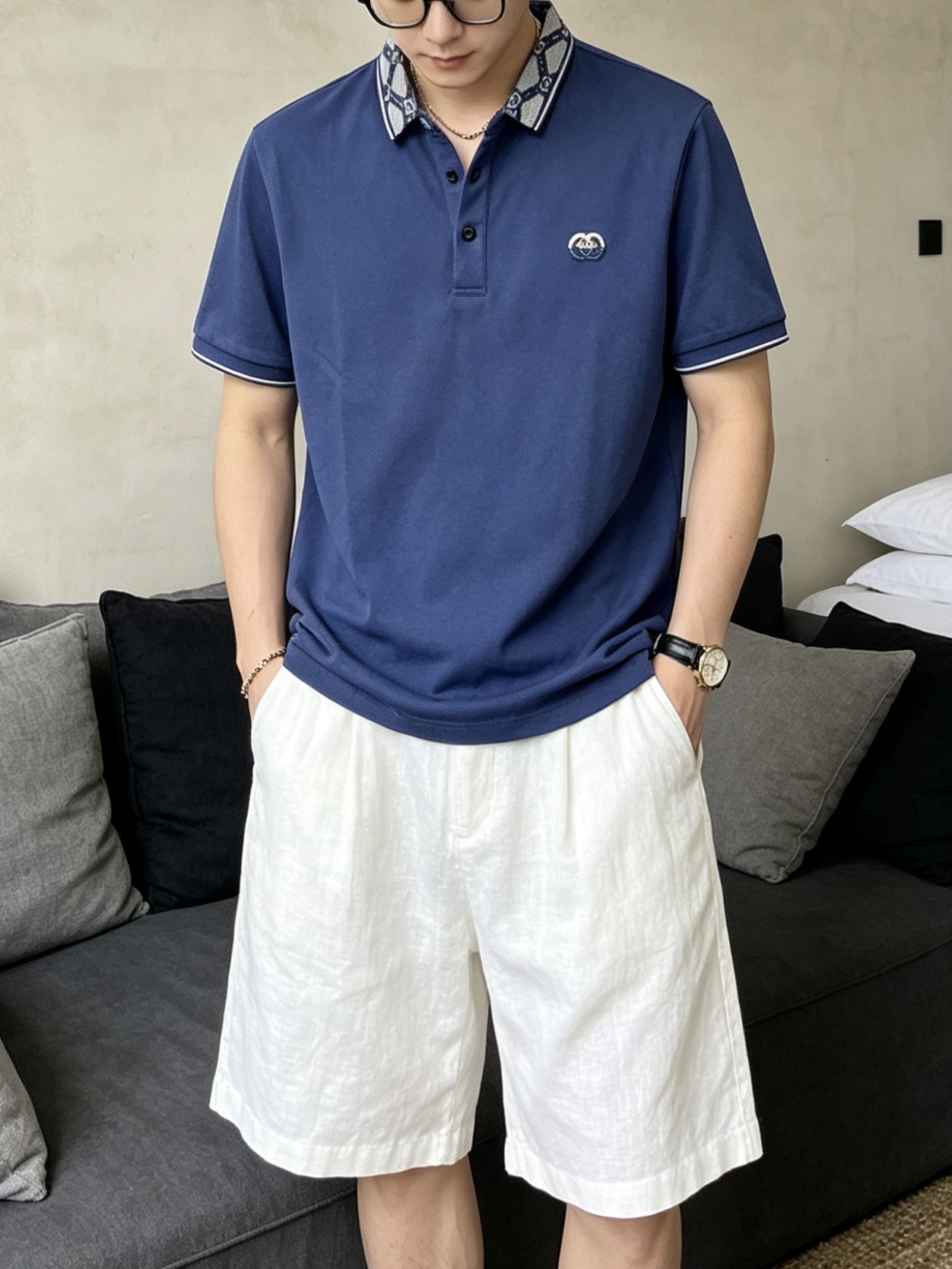 古驰(GUCCI)菱格双G提花领短袖Polo衫尺码M-3XL｜▫配色分为纯净白、藏青两色，白色清爽减龄适