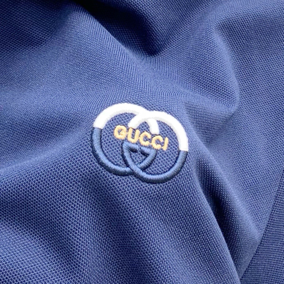 古驰(GUCCI)菱格双G提花领短袖Polo衫尺码M-3XL｜▫配色分为纯净白、藏青两色，白色清爽减龄适