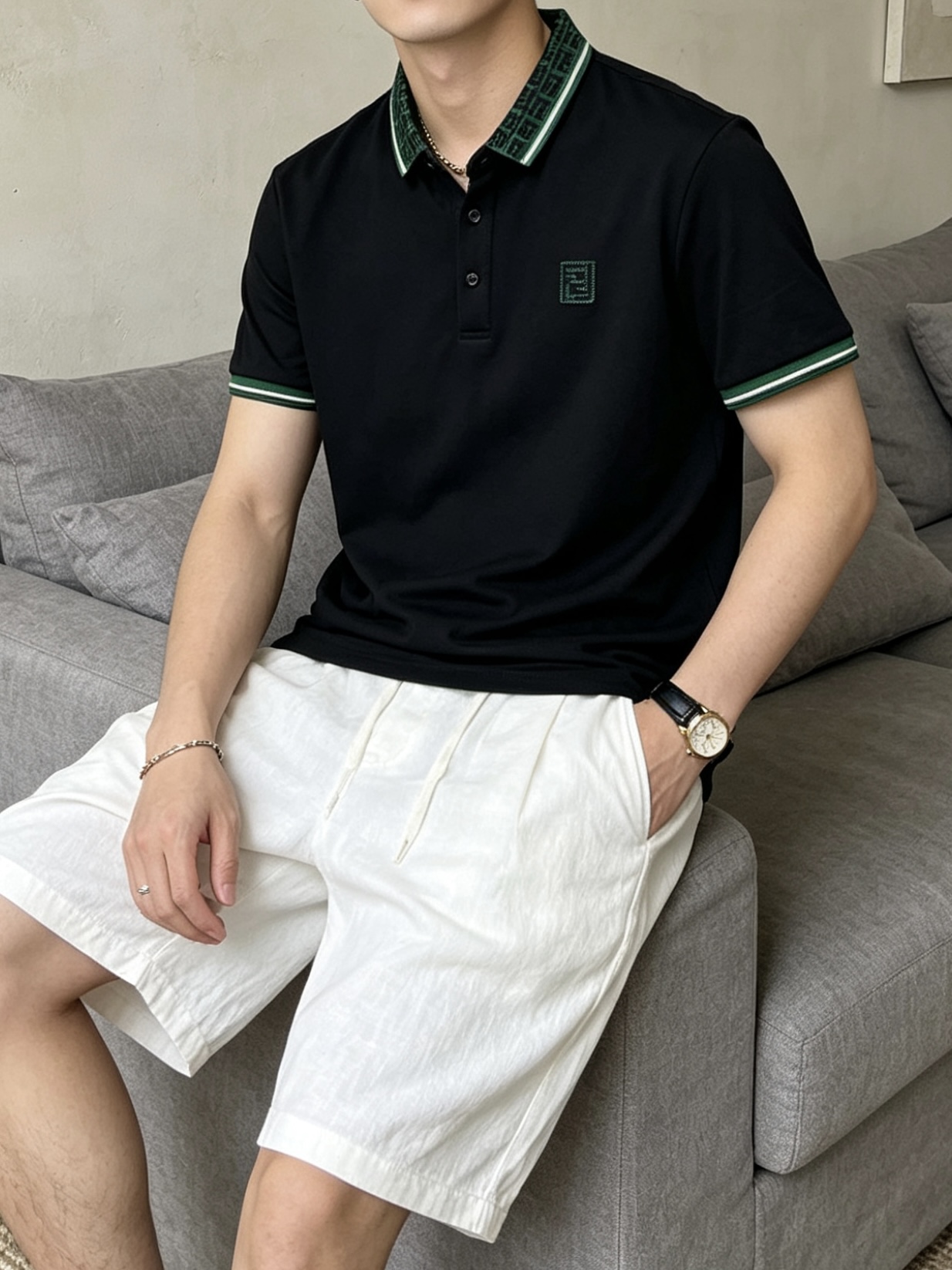 芬迪(FENDI)绿纹双F领短袖Polo衫尺码M-3XL｜▫配色分经典黑、纯净白两款，黑色低调酷感适配牛