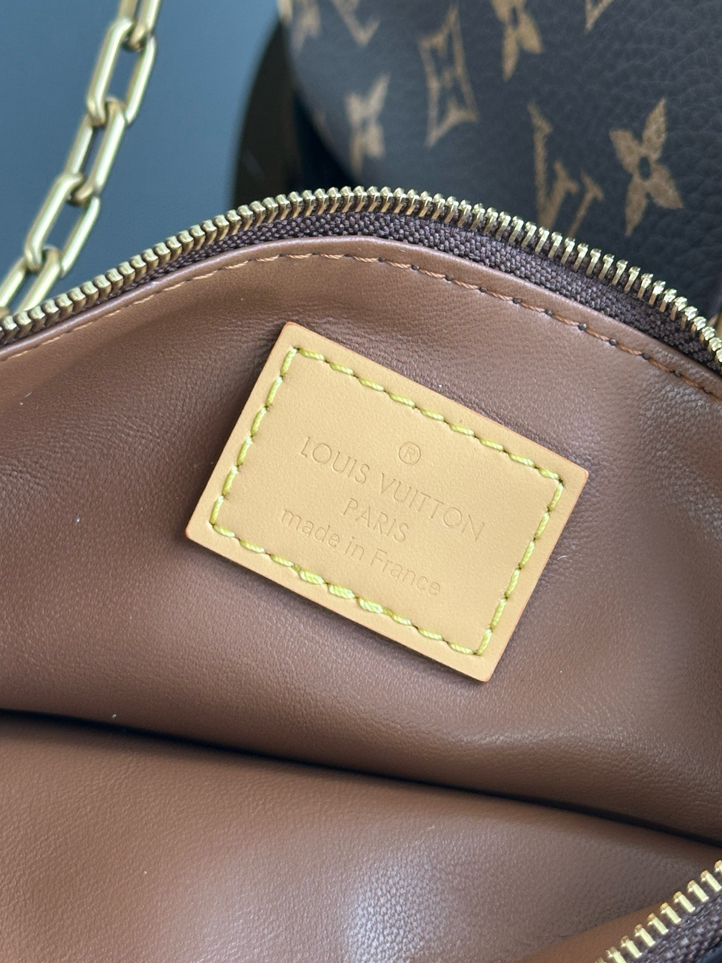 Louis Vuitton Speedy Bandoulière 30 Monogram Leather Handbag 15 i1756448794781 6911 0 12