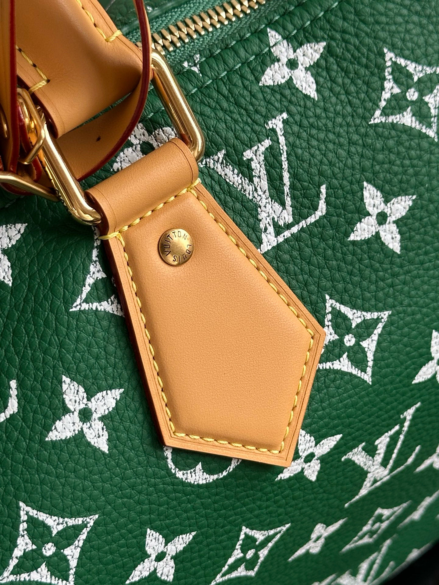 Louis Vuitton Speedy Bandoulière 30 Green Monogram Leather Handbag 11 i1756449117908 4311 0 9