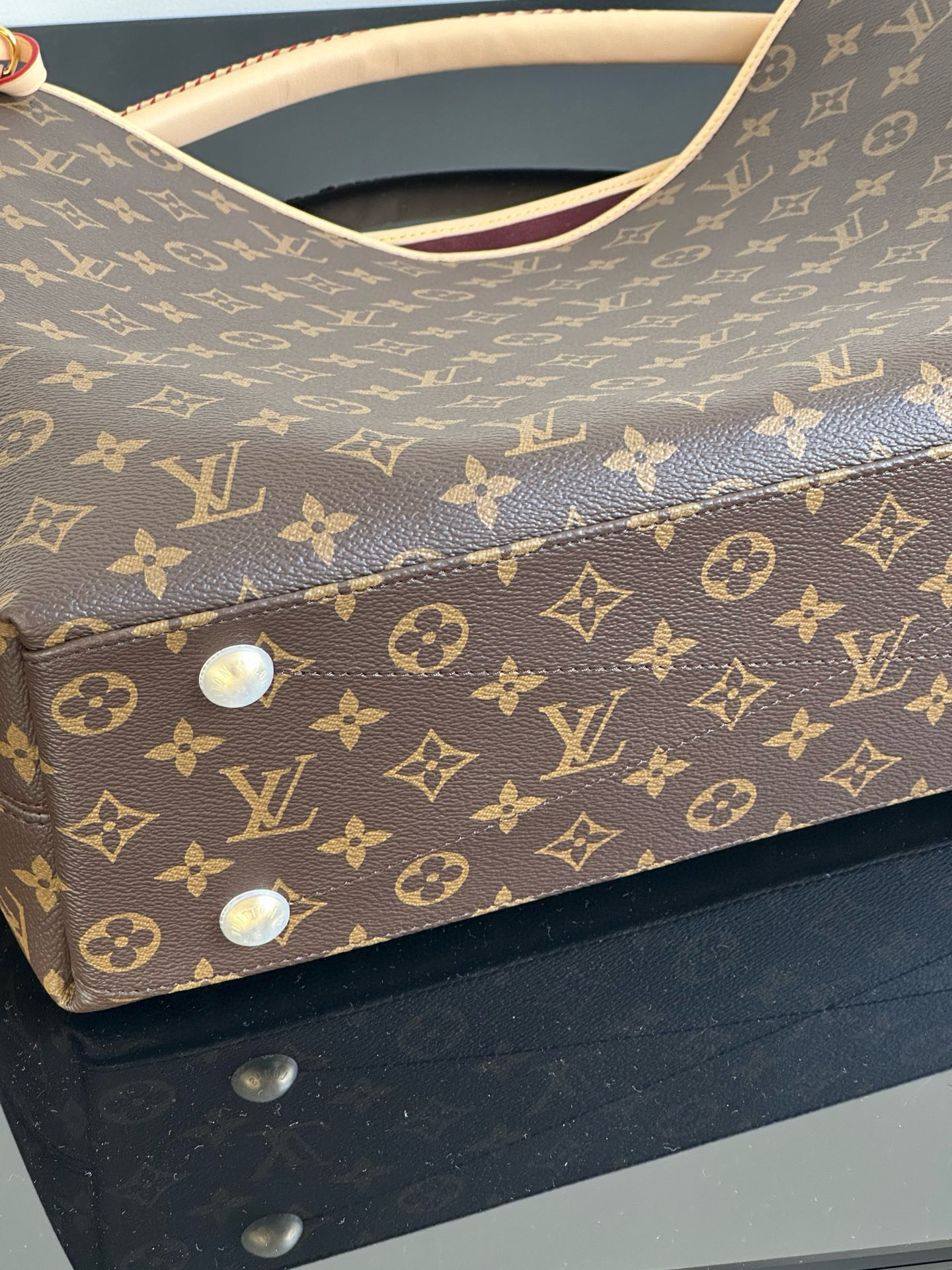 Louis Vuitton Sac Again Hobo Bag in Monogram Canvas with Braided Handle 9 i1756733550713 8137 0 10