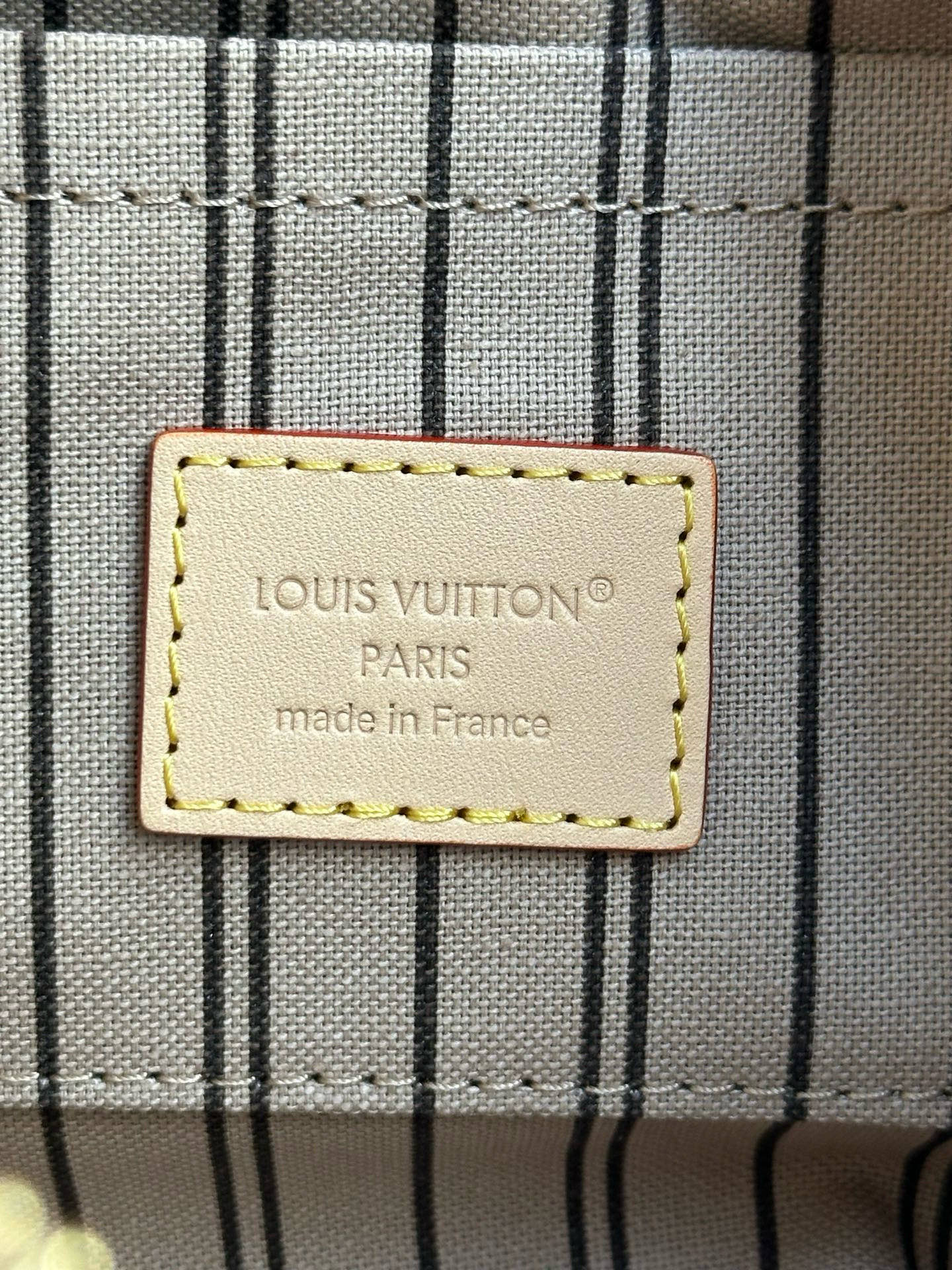 Louis Vuitton Monogram Canvas Hang On Bag, Stylish and Functional M47031 12 i1757058783278 6178 0 10