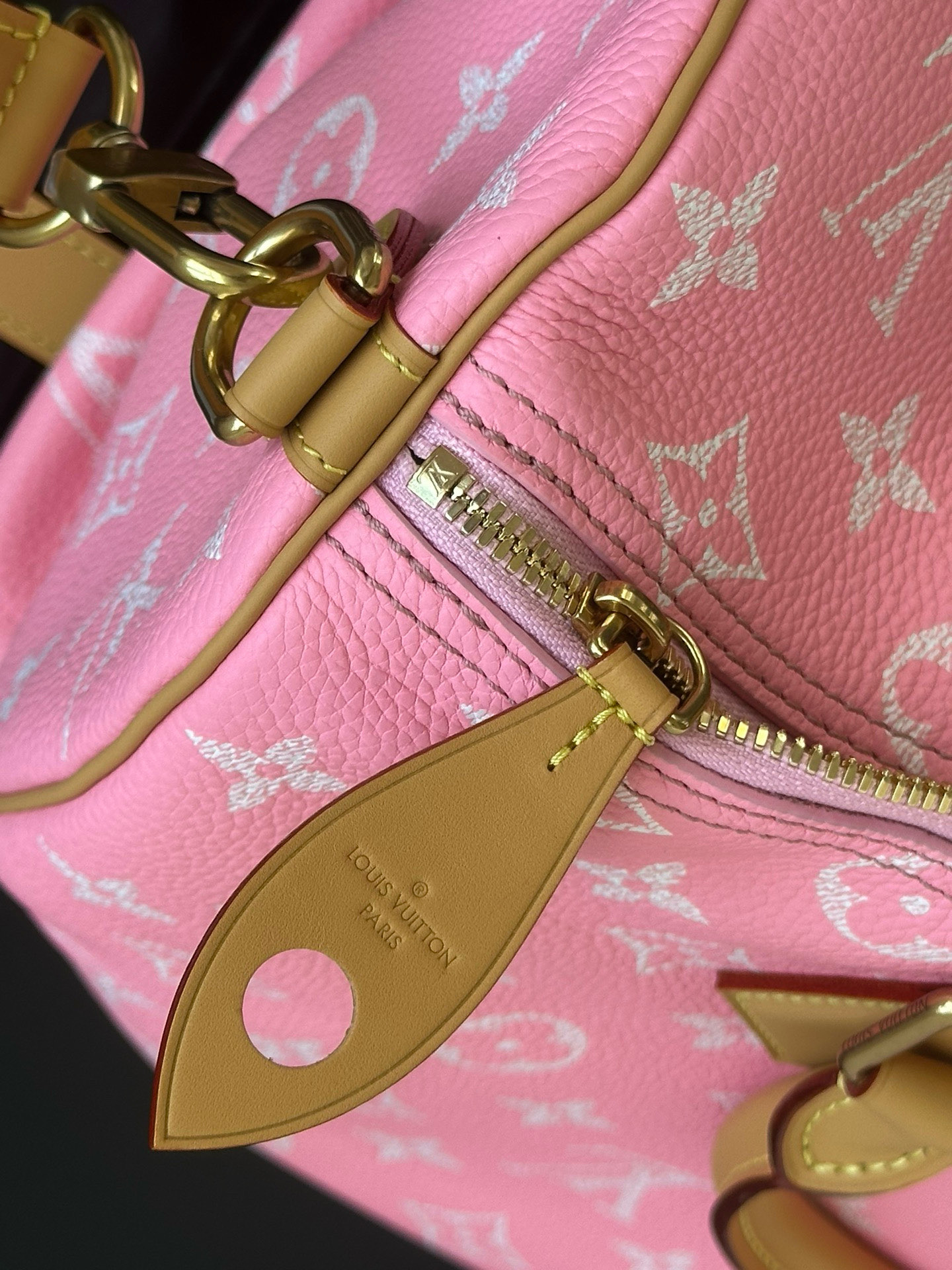 Louis Vuitton Speedy P9 Bandoulière 40 Pink Monogram Leather Handbag 9 i1757762857417 3432 0 10