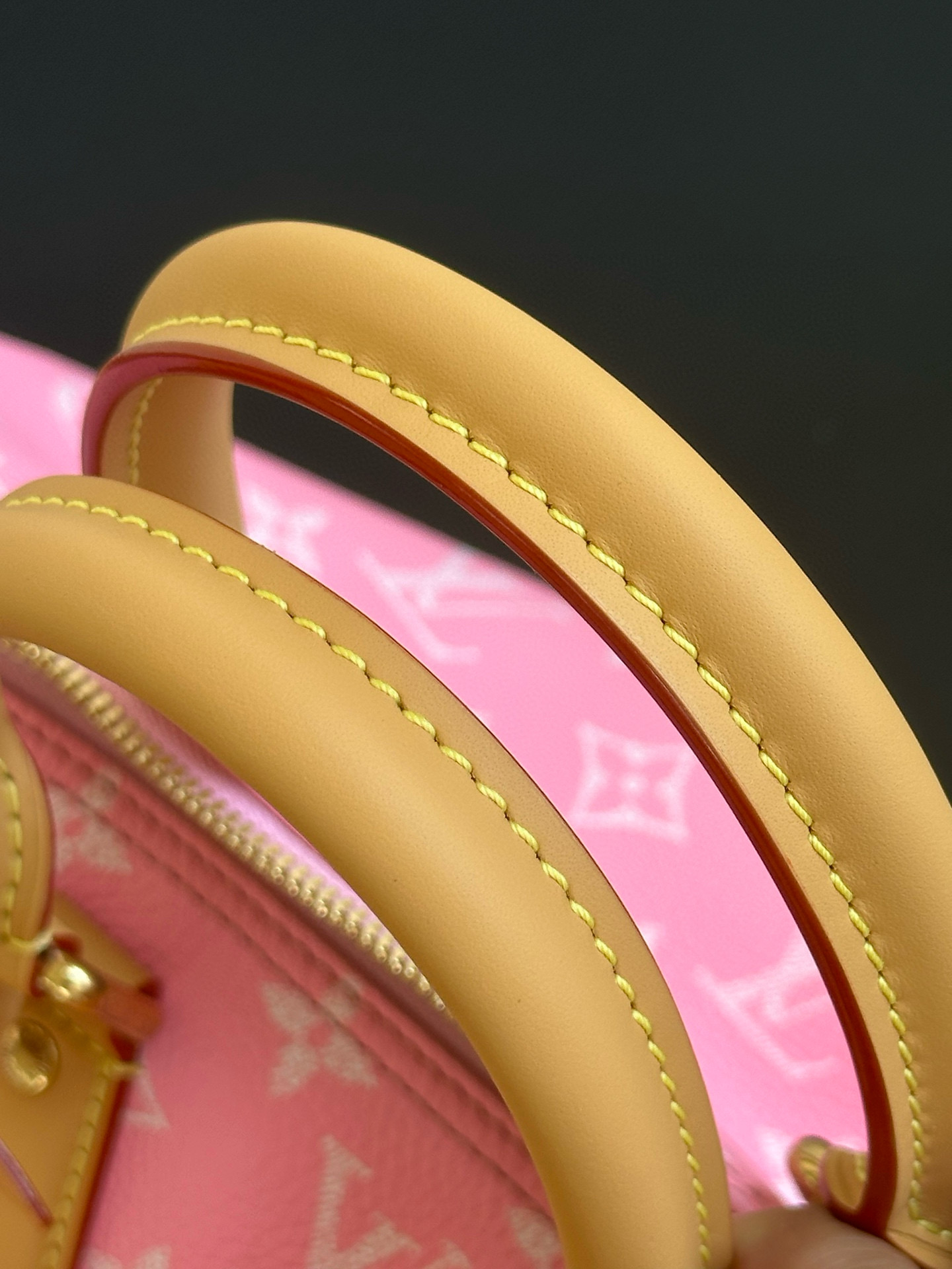 Louis Vuitton Speedy P9 Bandoulière 30 Pink Monogram Leather Handbag 9 i1757763165375 6062 0 11