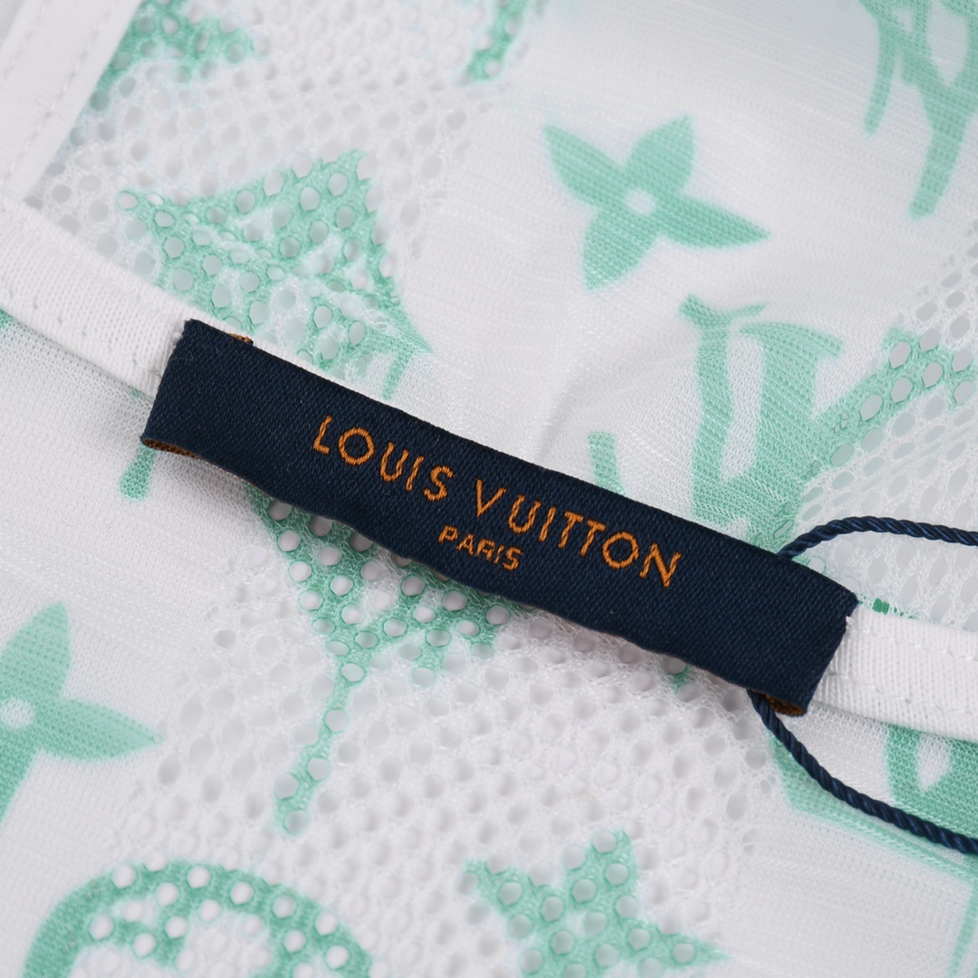 200 Louis Vuitton/路易威登满花印花防晒拉链外套